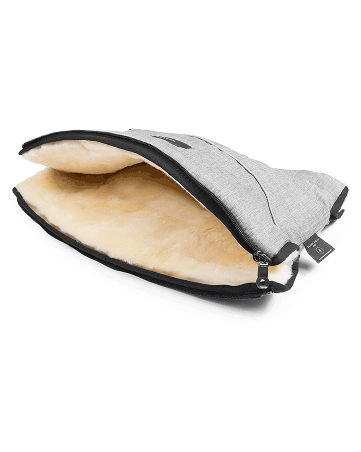 Christ Kinderwagen Handwärmer Lammfell grigio Maße 47 x 24 cm – Ansicht 2