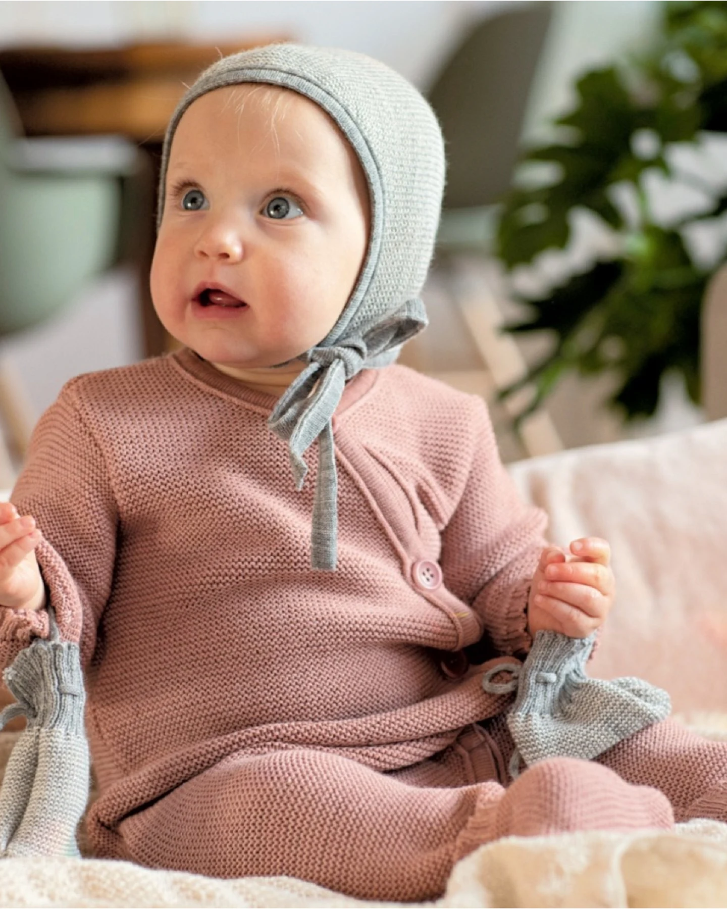 Disana Baby Strickmütze Bio-Merinowolle melange hellgrau Gr.0 (36-40 cm für 0-3 Monate) – Ansicht 2