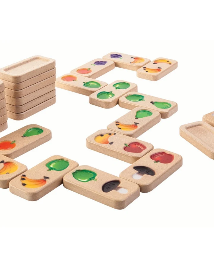 PlanToys Domino "Obst und Gemüse" aus recyceltem Kautschukholz Maße 3,9 x 8,0 x 1,0 cm