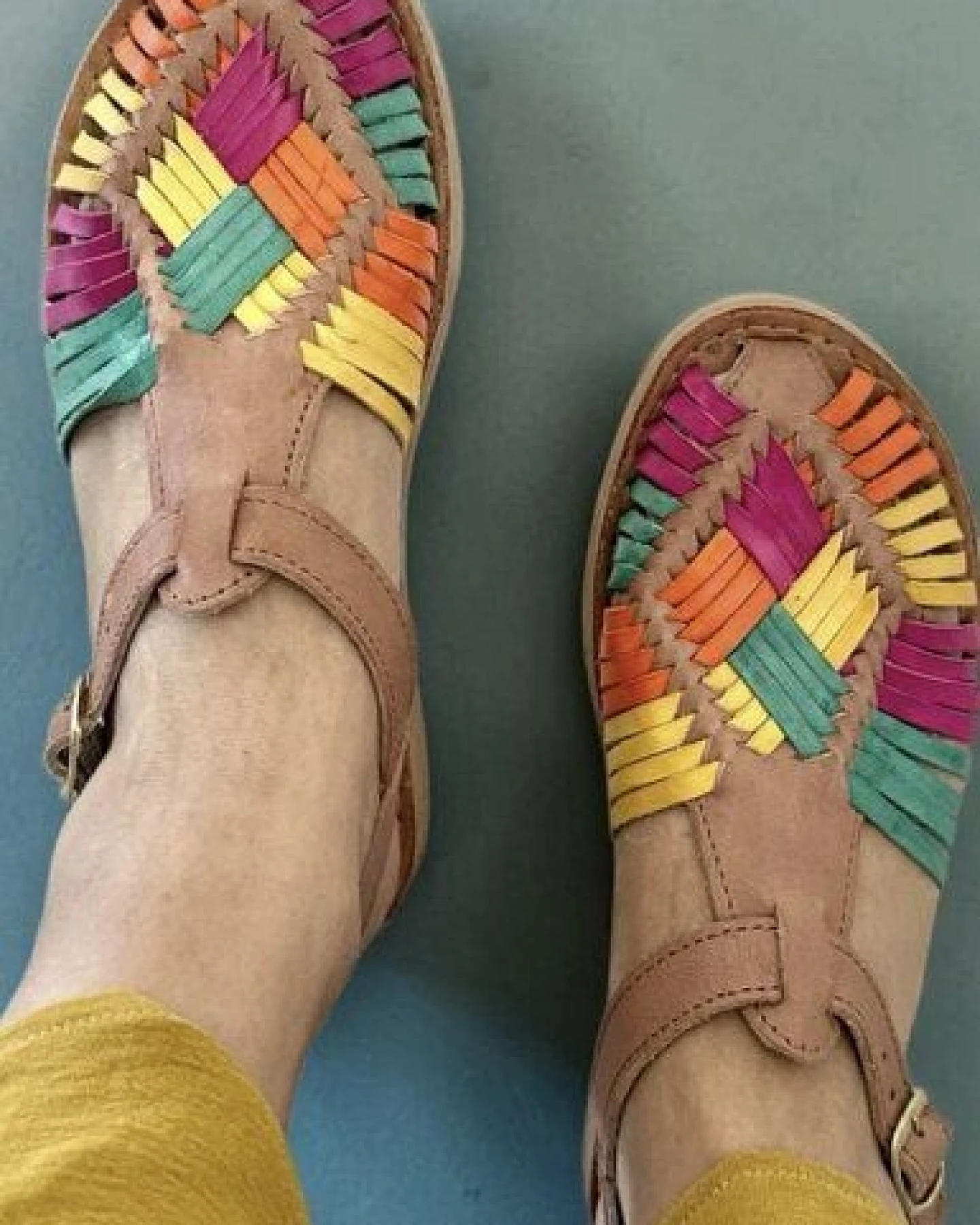 Salt and Sohle Leder Huarache Sandalen für Damen – Ansicht 4