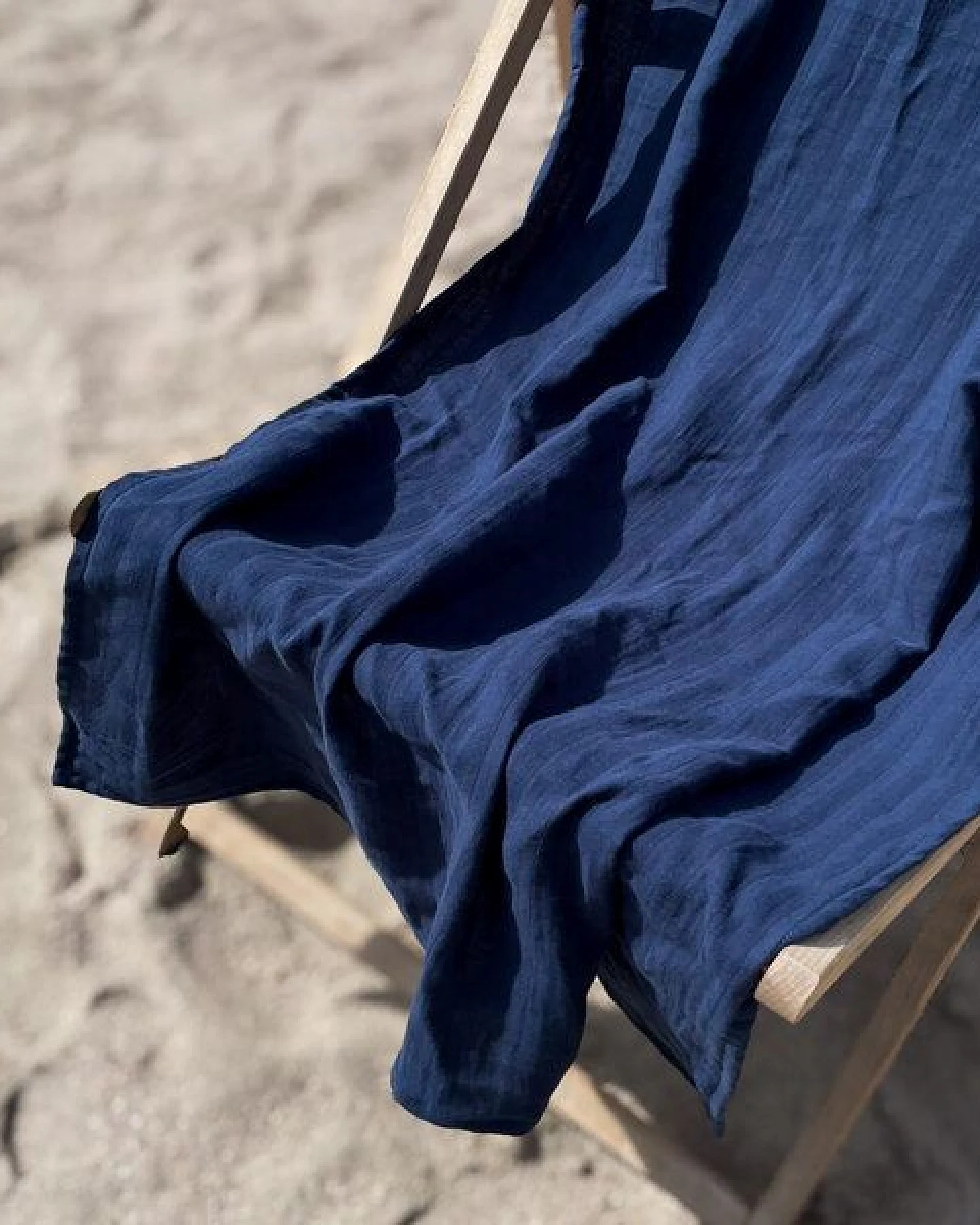 Liebe Deinen Planeten Bio Reisehandtuch XL Strandtuch 160x95cm aus BioBaumwolle, saugstark und schnell trocknend in vielen Farben – Ansicht 3