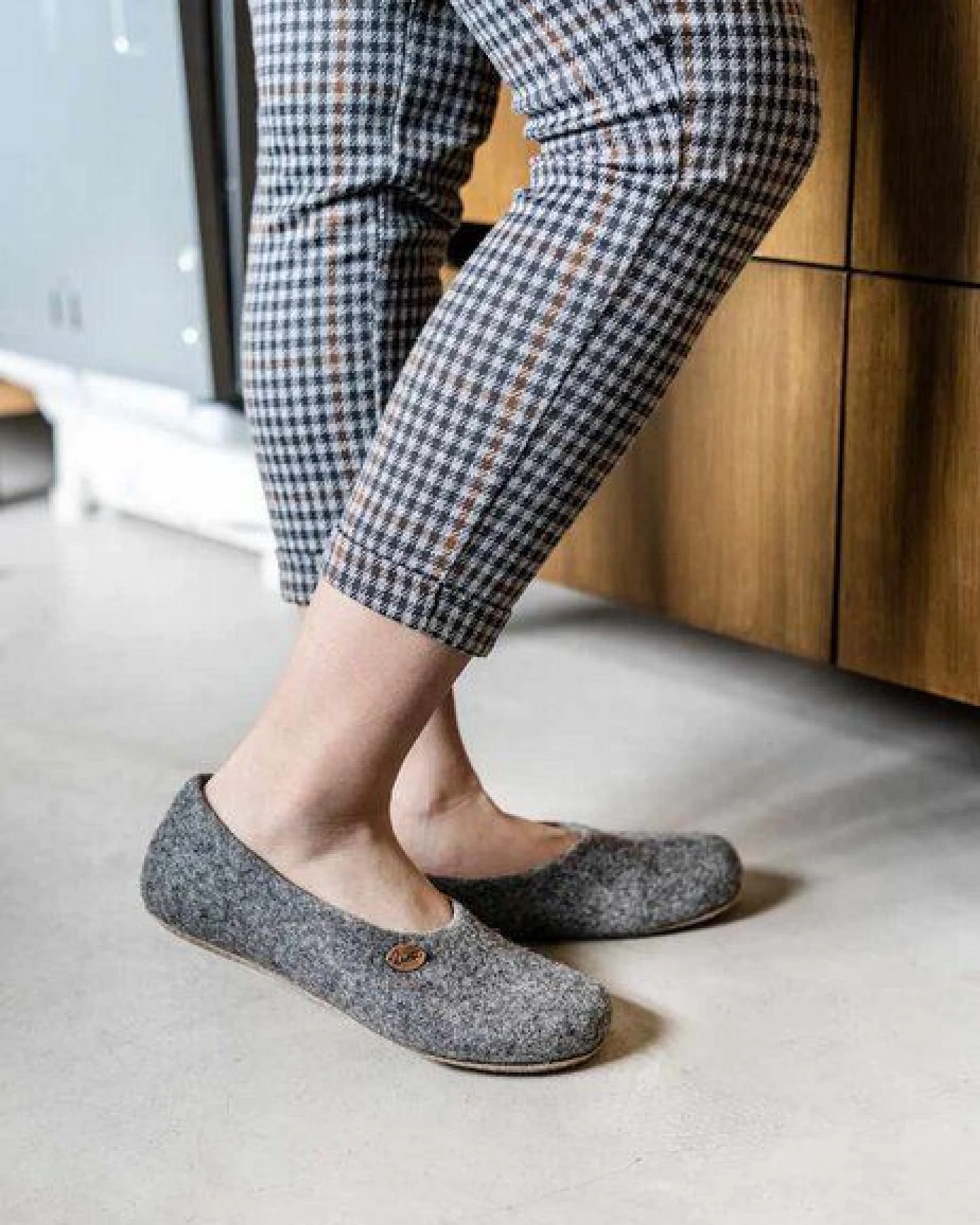 WoolFit Ballerina Hausschuhe mit vegetabiler Ledersohle und Filzeinlage – Ansicht 4