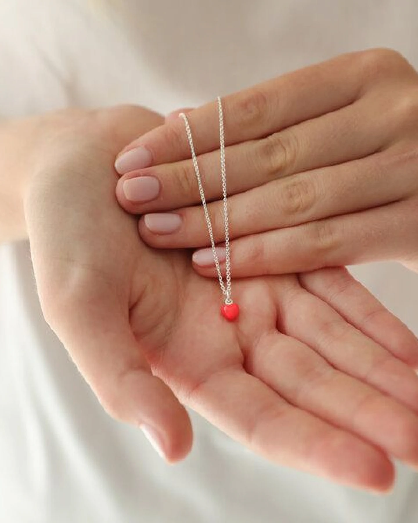 BELLYBIRD Jewellery Halskette - kleines Herz, Anhänger/ Silber/ Silber emailliert – Ansicht 2