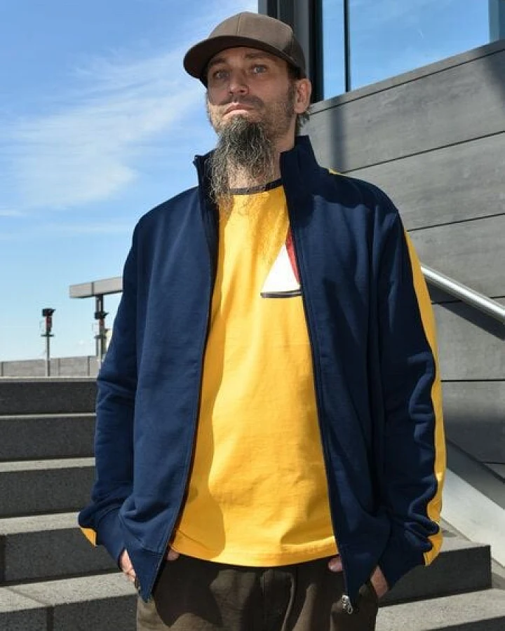 T-Shirtladen-Marktstrasse GmbH Sweatjacke slim navy gelb