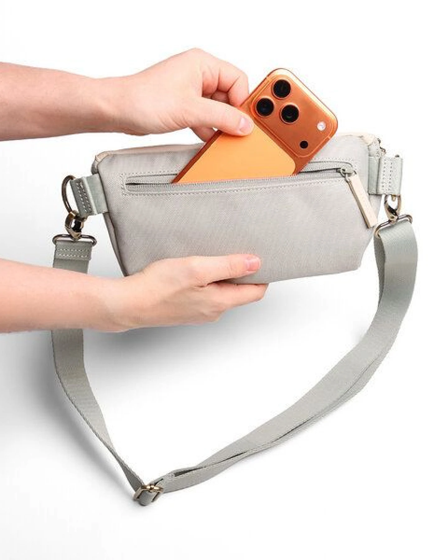 Sperling Bauchtasche "Casual" aus recyceltem PET & Kork mit Innenaufteilung – Ansicht 3