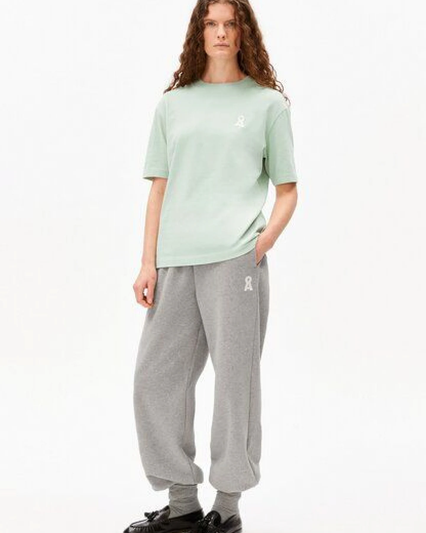 ARMEDANGELS ICONIC Å TARJAA Damen Heavyweight T-Shirt aus recyceltem Baumwoll Mix – Ansicht 4