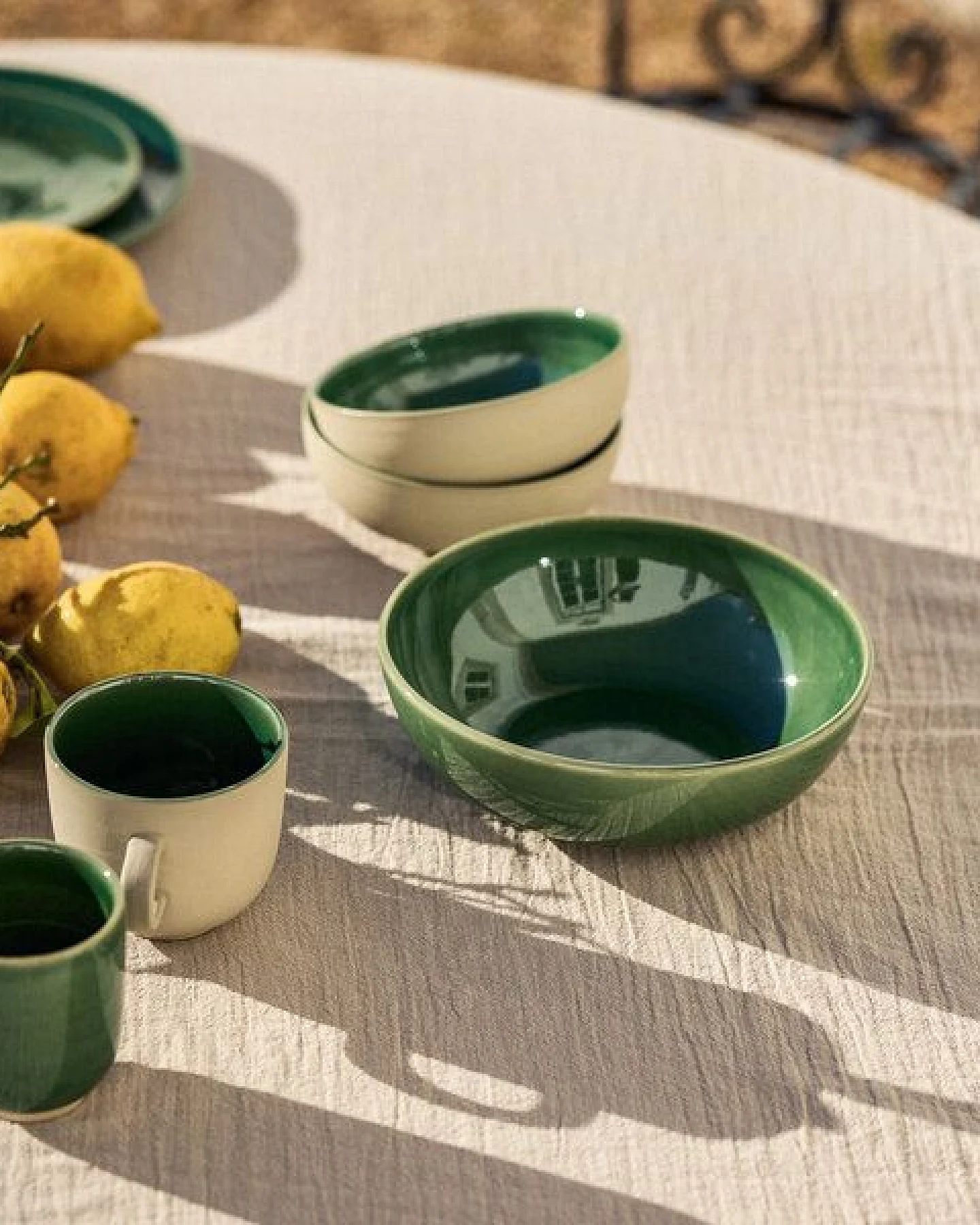 onomao Handgemachter Becher aus Steinzeug – Ansicht 2