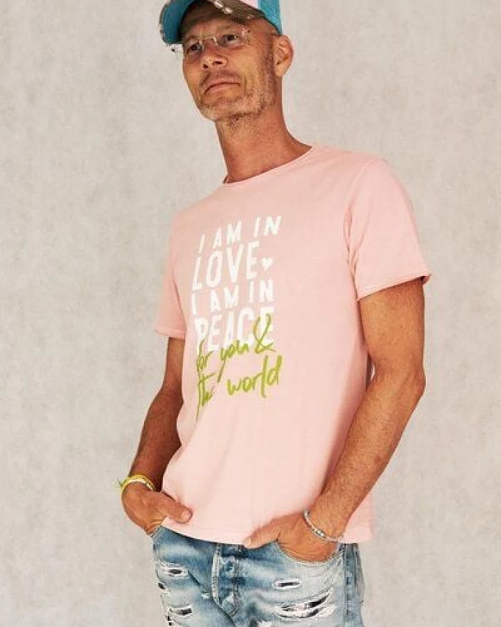 SPARKLES OF LIGHT pflanzengefärbtes Unisex-Shirt
