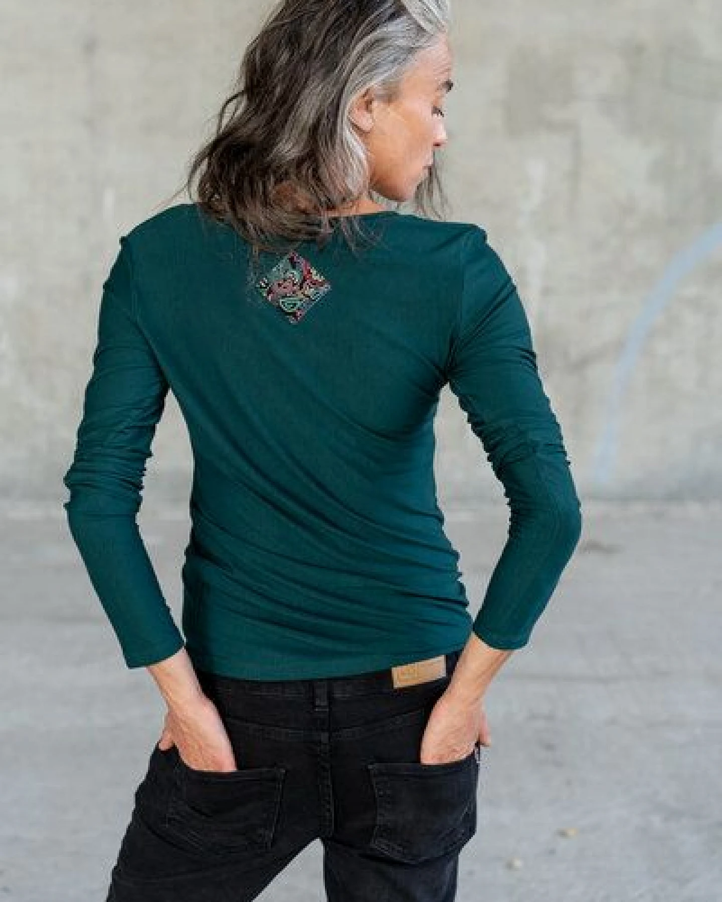 KOKOworld Papaya Damen Basic Longsleeve aus Viskose – weich & elastisch – Fair produziert in EU – für Yoga & Alltag – Ansicht 2