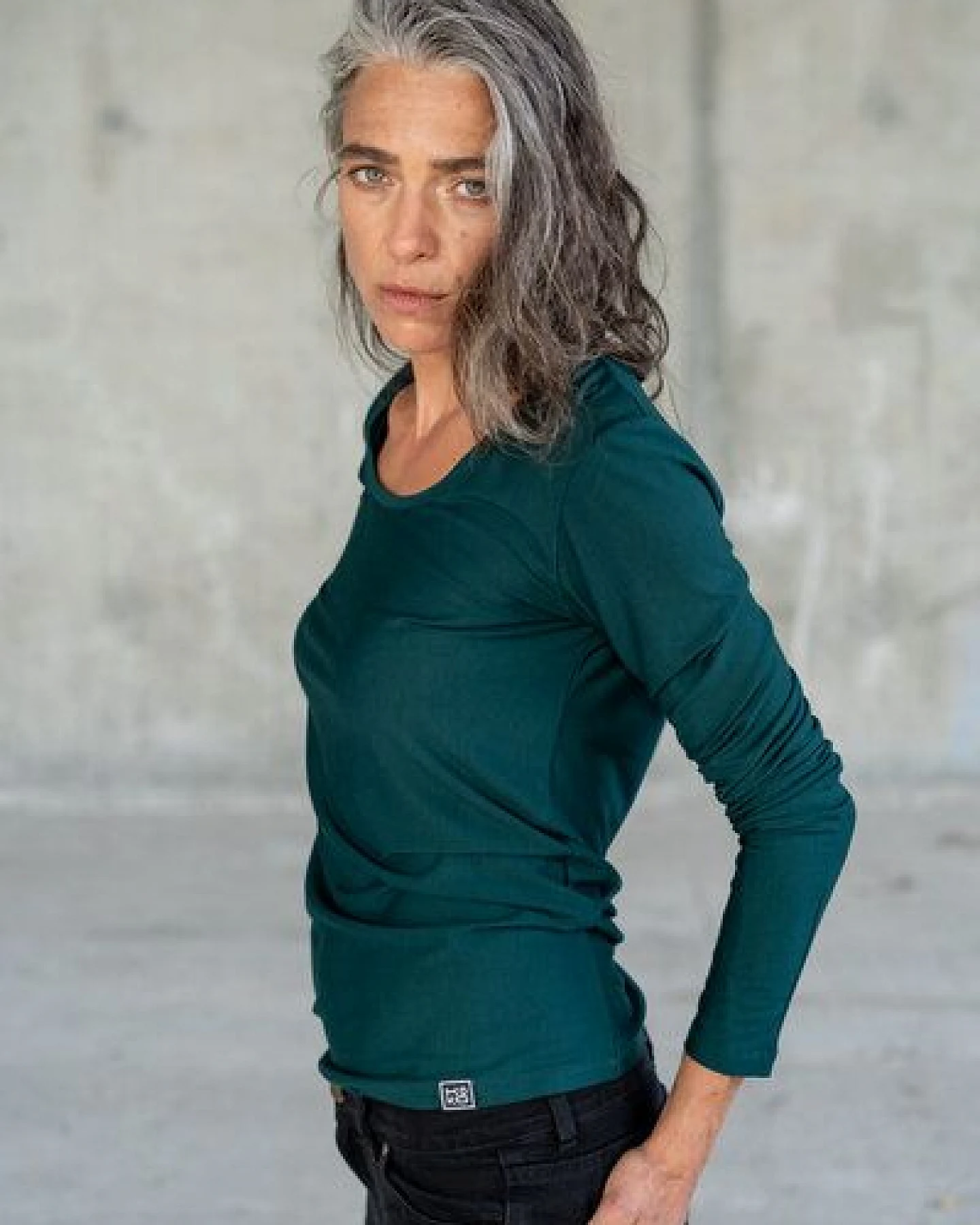 KOKOworld Papaya Damen Basic Longsleeve aus Viskose – weich & elastisch – Fair produziert in EU – für Yoga & Alltag – Ansicht 3