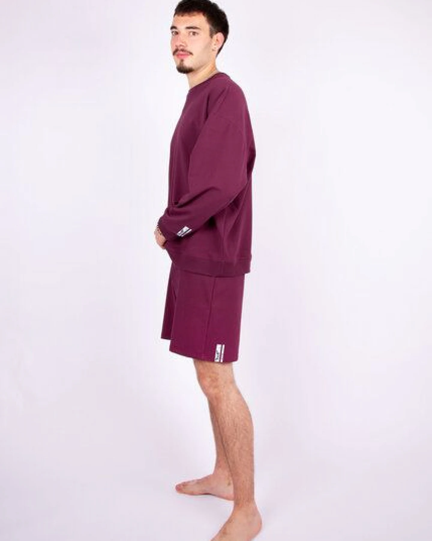 ÆVRIL Unisex Sweatshirt // Aubergine Red // Bio-Baumwolle – Ansicht 3