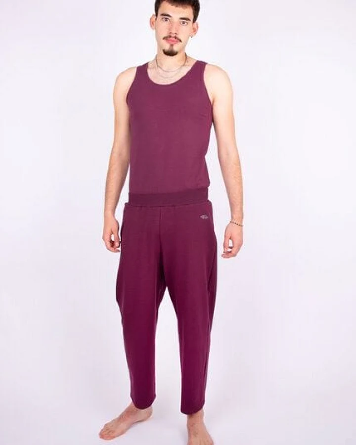 ÆVRIL Unisex Yogahose // Aubergine Red // Bio-Baumwolle