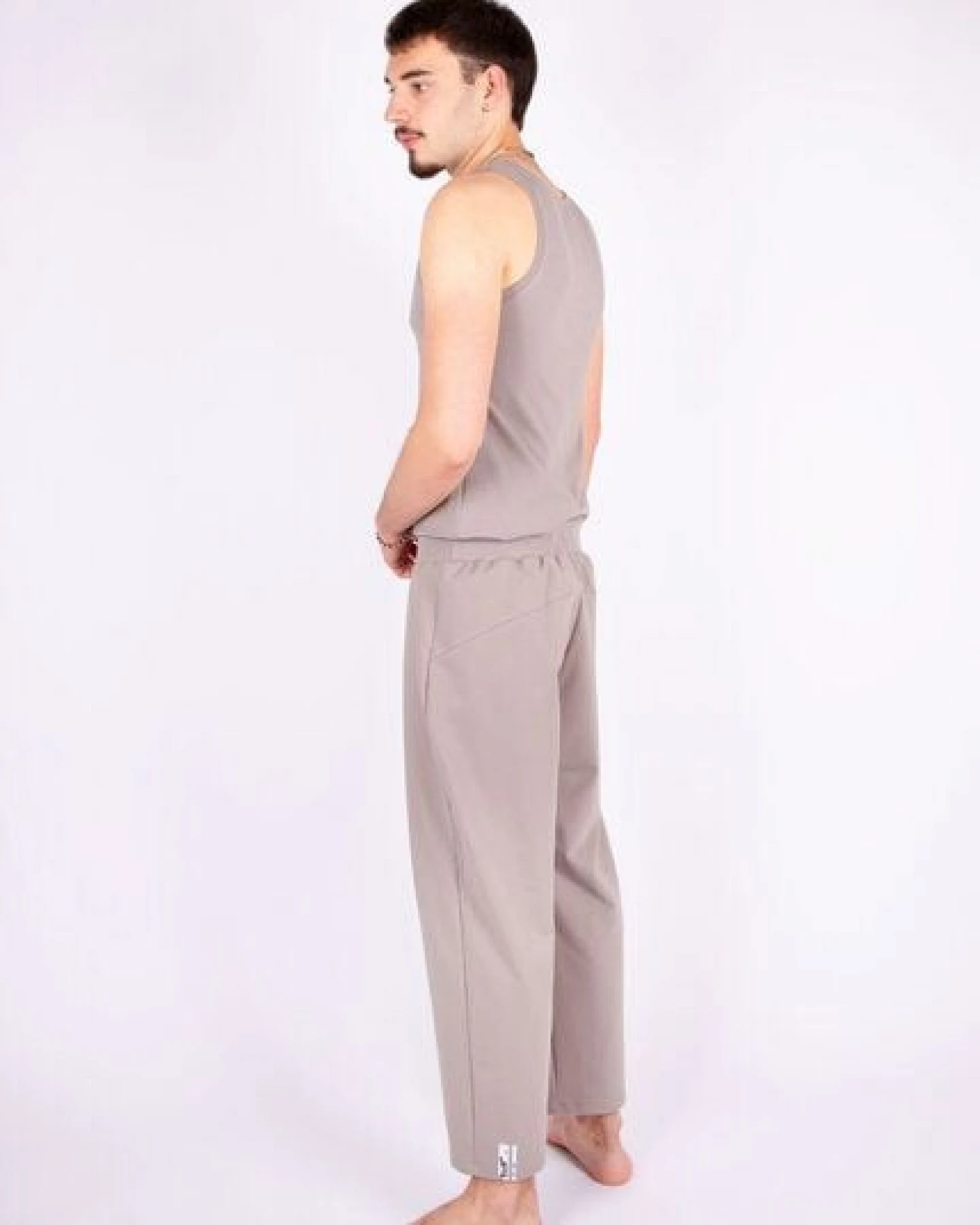 ÆVRIL Unisex Yogahose // Dolphin Grey // Bio-Baumwolle – Ansicht 4