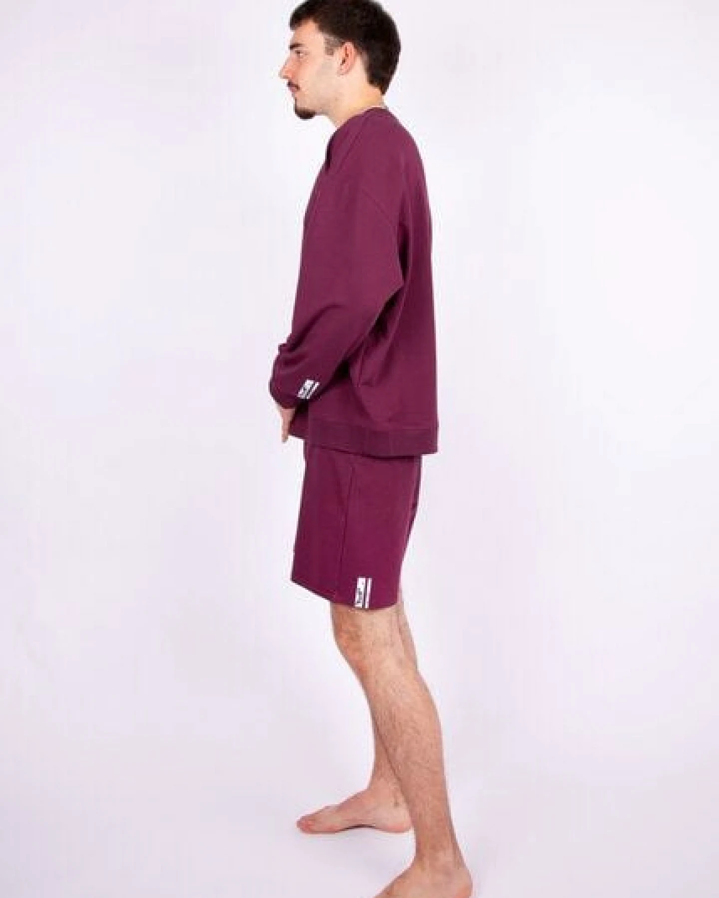 ÆVRIL Unisex Sweatshirt // Aubergine Red // Bio-Baumwolle – Ansicht 4