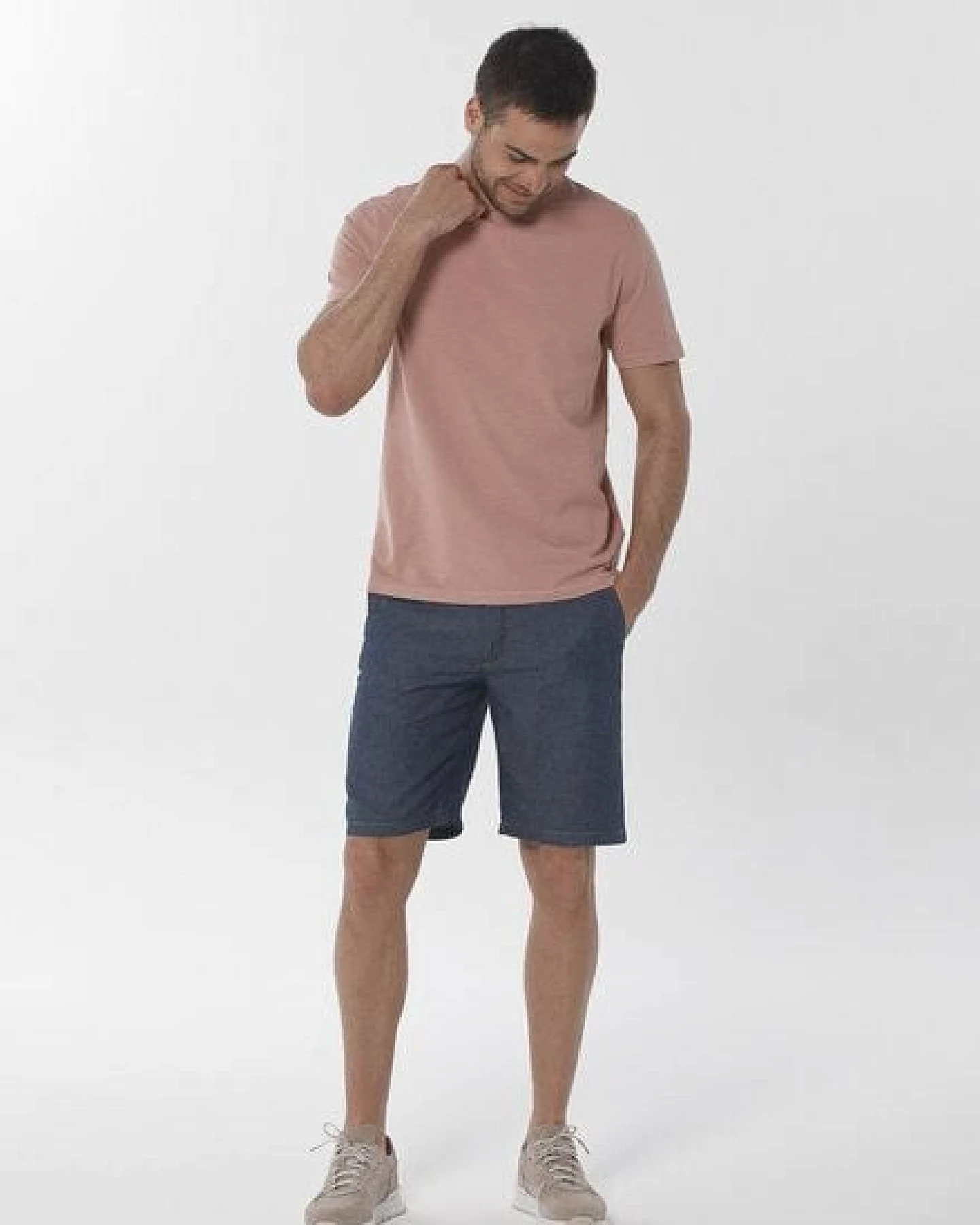 ORGANICATION Natural Garment Dyed T-Shirt aus Bio-Baumwolle – Ansicht 2