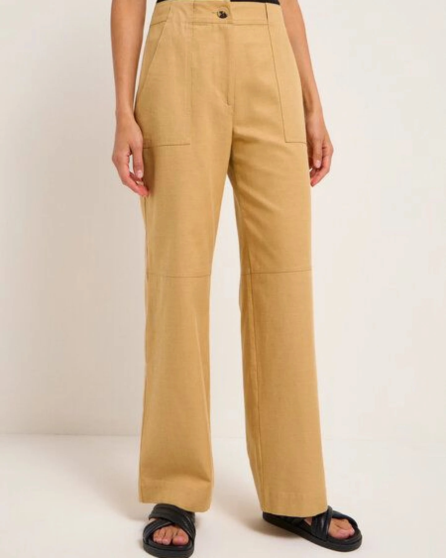 LANIUS Marlenehose mit aufgesetzten Taschen aus TENCEL Lyocell und Bio-Baumwolle – Ansicht 2