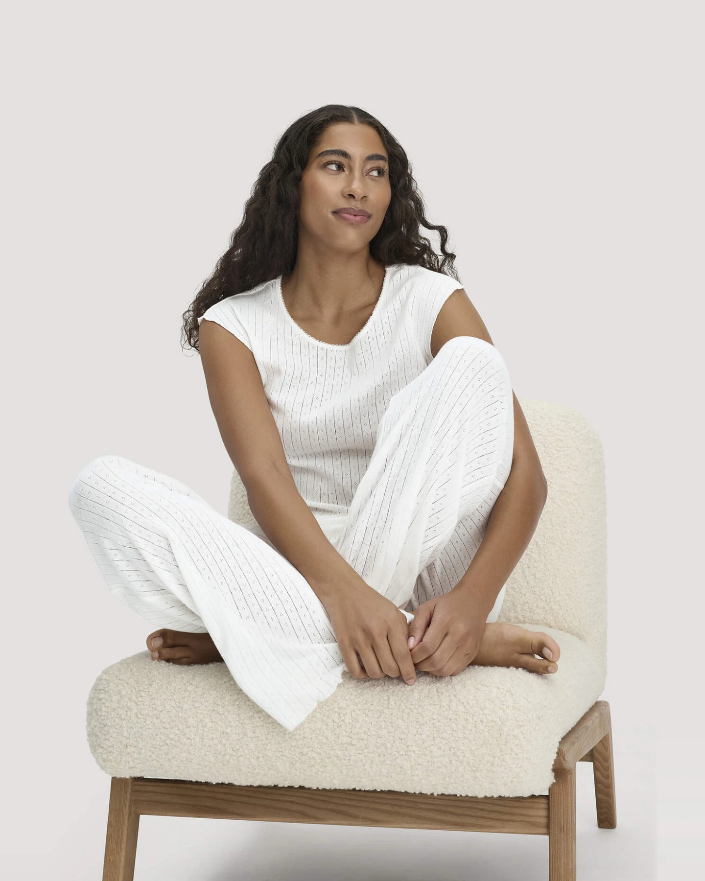 hessnatur Damen Pointelle Schlafshirt PURE COTTON aus Bio-Baumwolle - weiß - Größe 46 – Ansicht 2