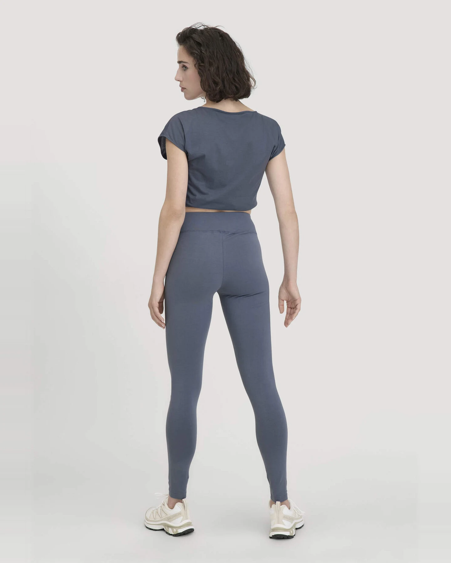 hessnatur Loungewear Leggings Medium Cut ACTIVE LIGHT aus Bio-Baumwolle - blau - Größe XS/k – Ansicht 2