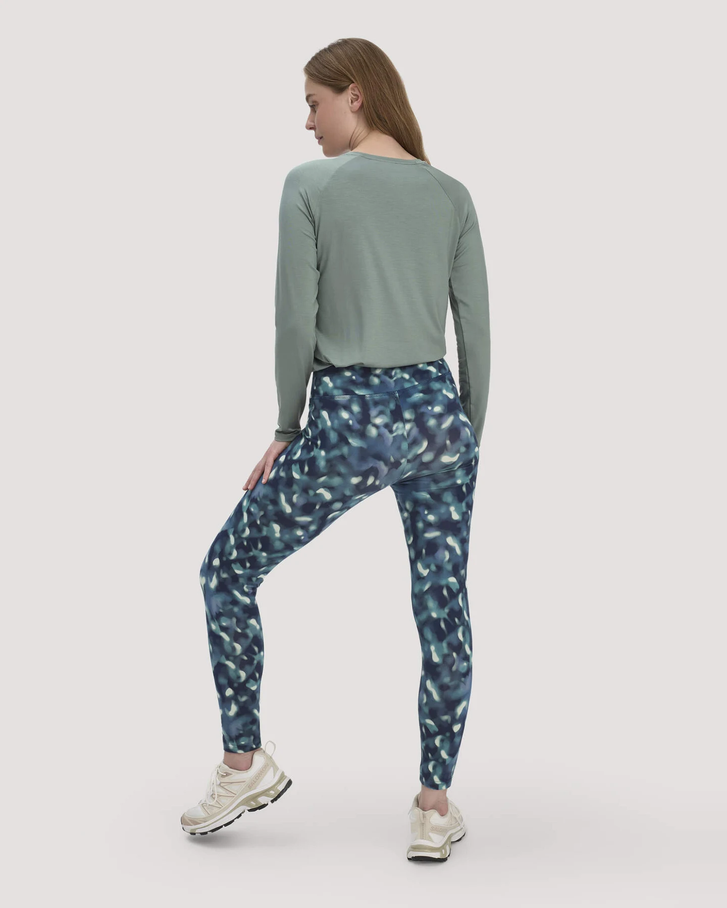 hessnatur Loungewear Leggings Medium Cut ACTIVE LIGHT aus Bio-Baumwolle - blau - Größe XXL – Ansicht 2
