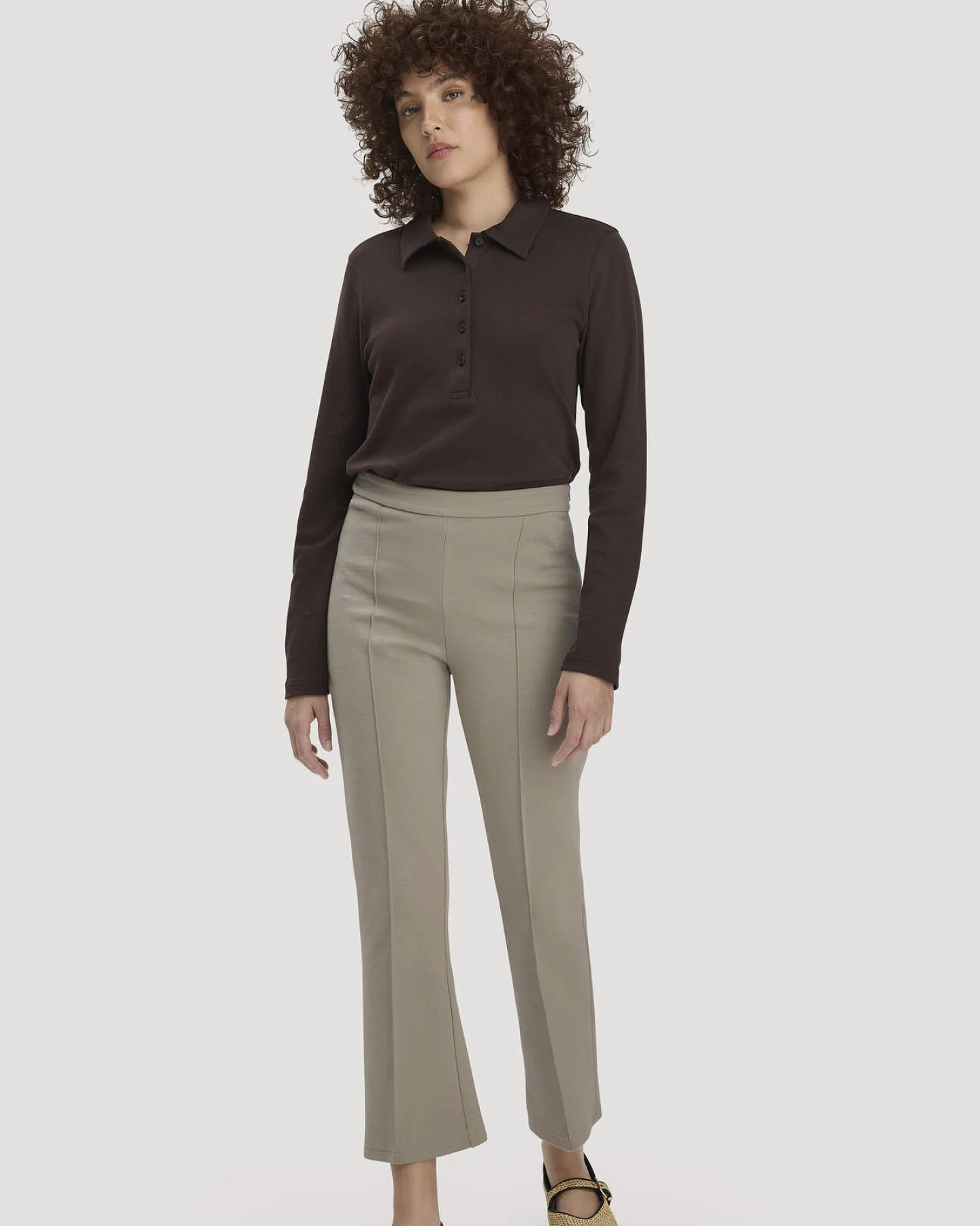 hessnatur Damen Jersey Hose Culotte Slim Leg aus Bio-Baumwolle - beige - Größe 46 – Ansicht 4