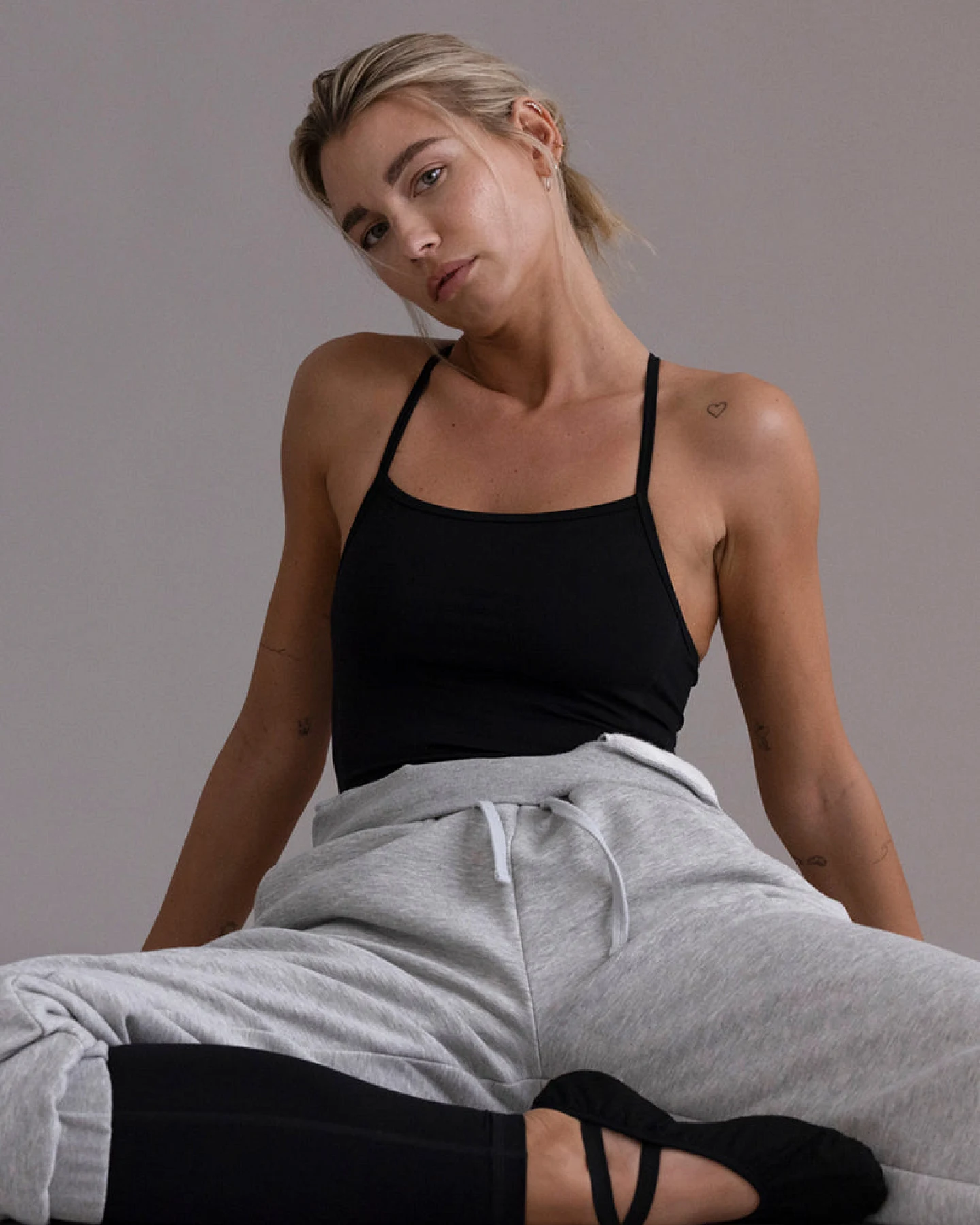 Hey Honey Cuff Sweat Pants - Grey Melange – Ansicht 10