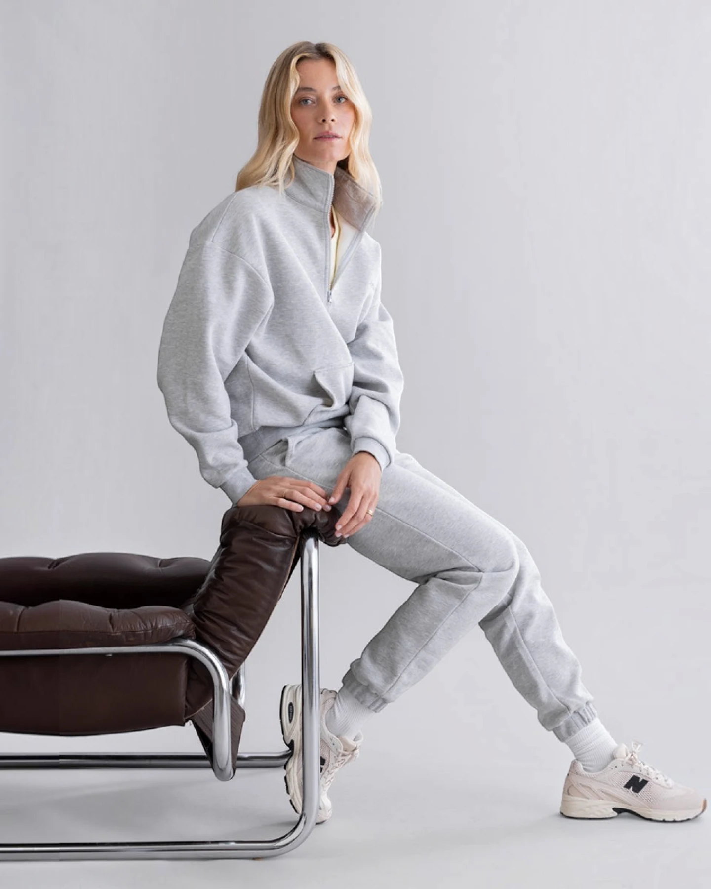 Hey Honey Cuff Sweat Pants - Grey Melange – Ansicht 3