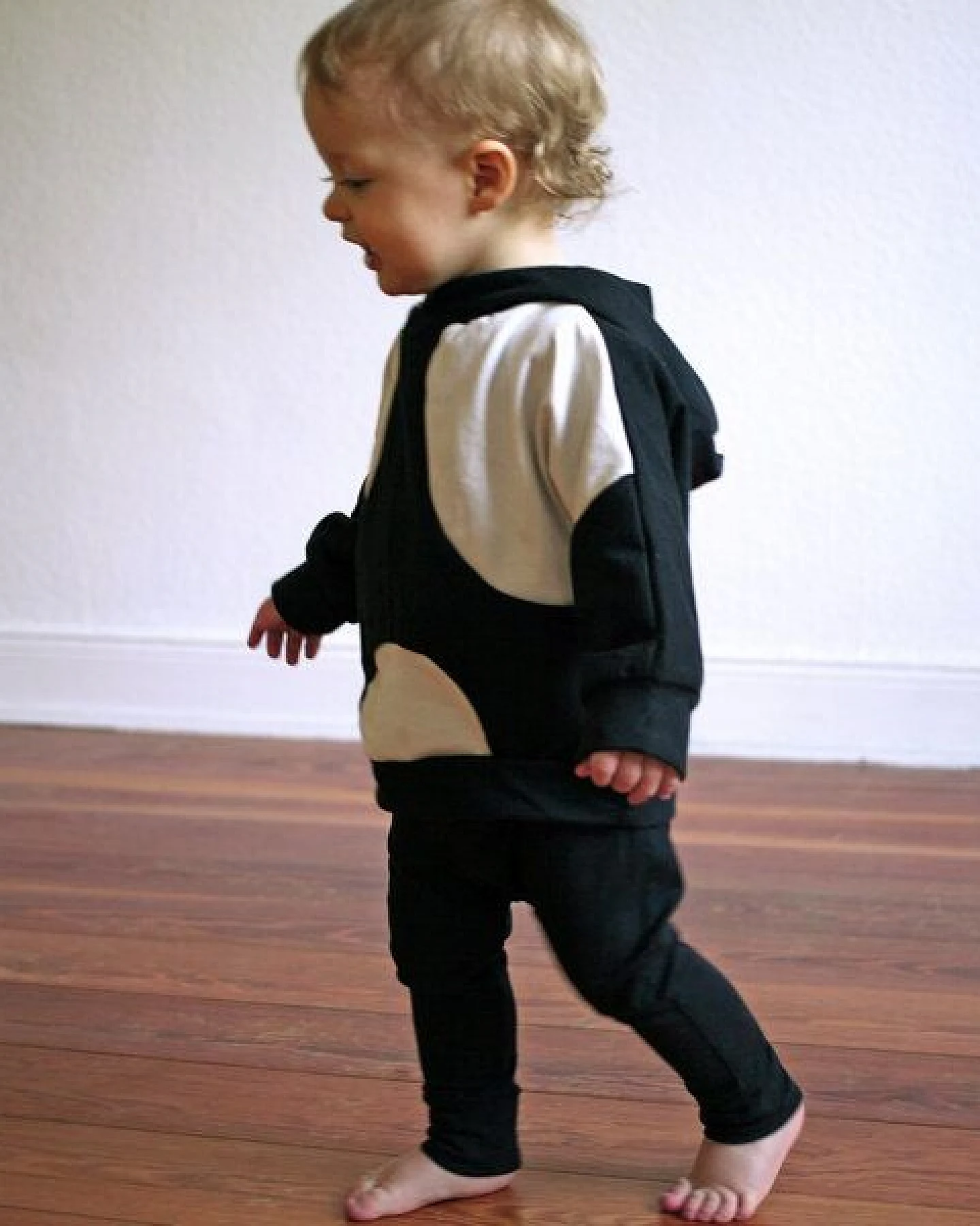 Lena Schokolade Kinder-Hoodie aus Bio-Sweat – Ansicht 3