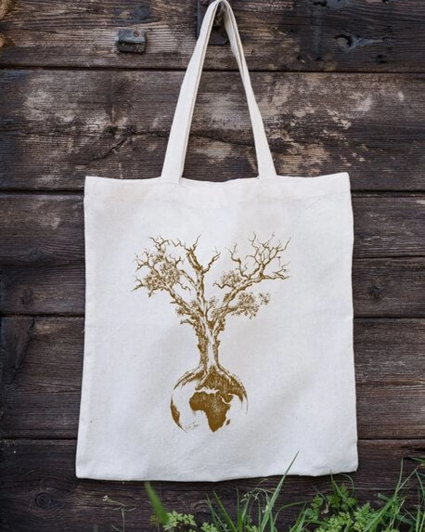 Life-Tree Tasche aus Biobaumwolle Fairwear "Weltenbaum" für in Grün/Blau/Weiß/Rot – Ansicht 3