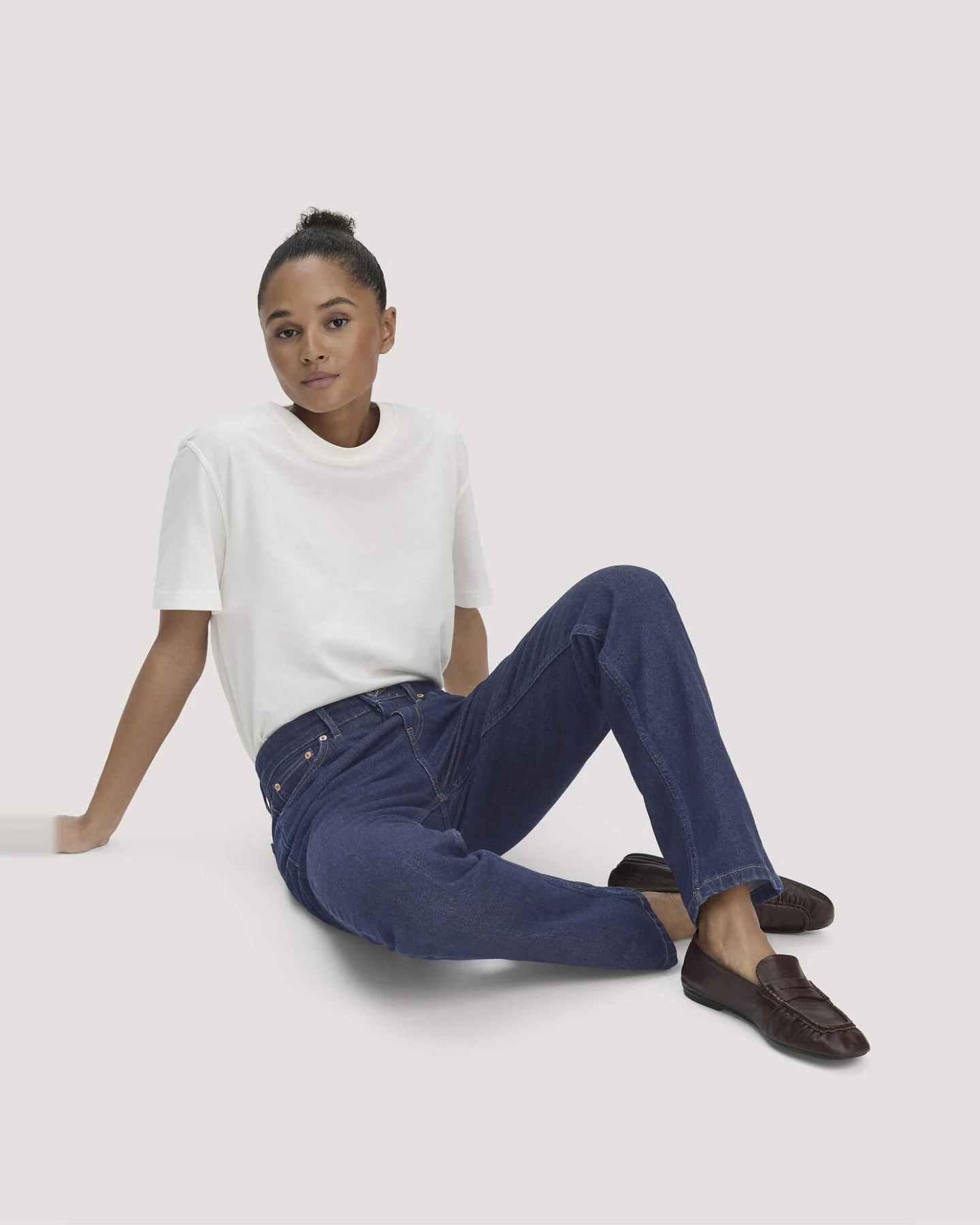 hessnatur Damen Jeans MARIE Straight aus Bio-Denim - blau - Größe 29/30 – Ansicht 4