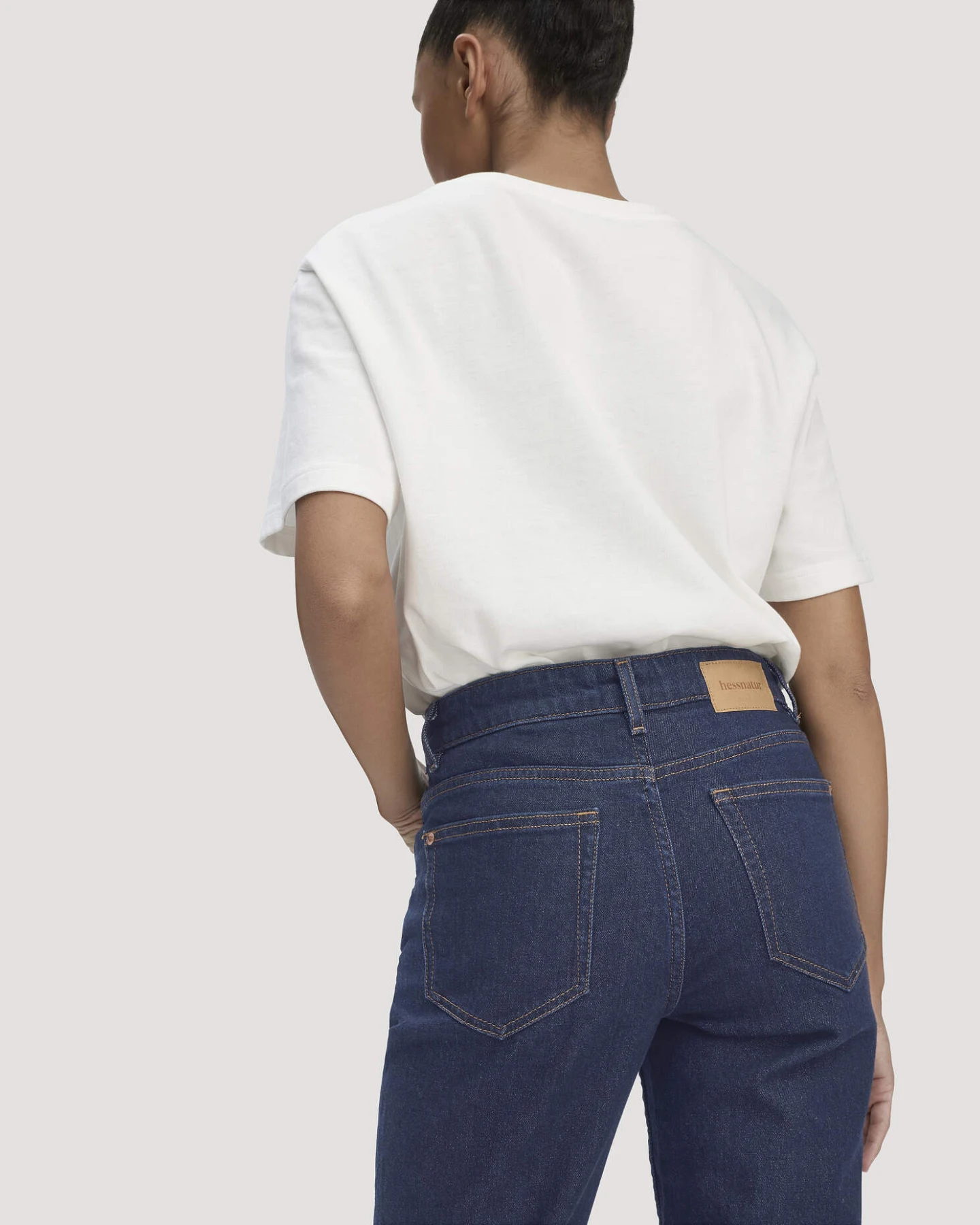 hessnatur Damen Jeans MARIE Straight aus Bio-Denim - blau - Größe 30/30 – Ansicht 3
