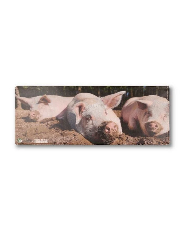 roots of compassion Portemonnaie vegan mit Schweinen - Wallet aus Tyvek