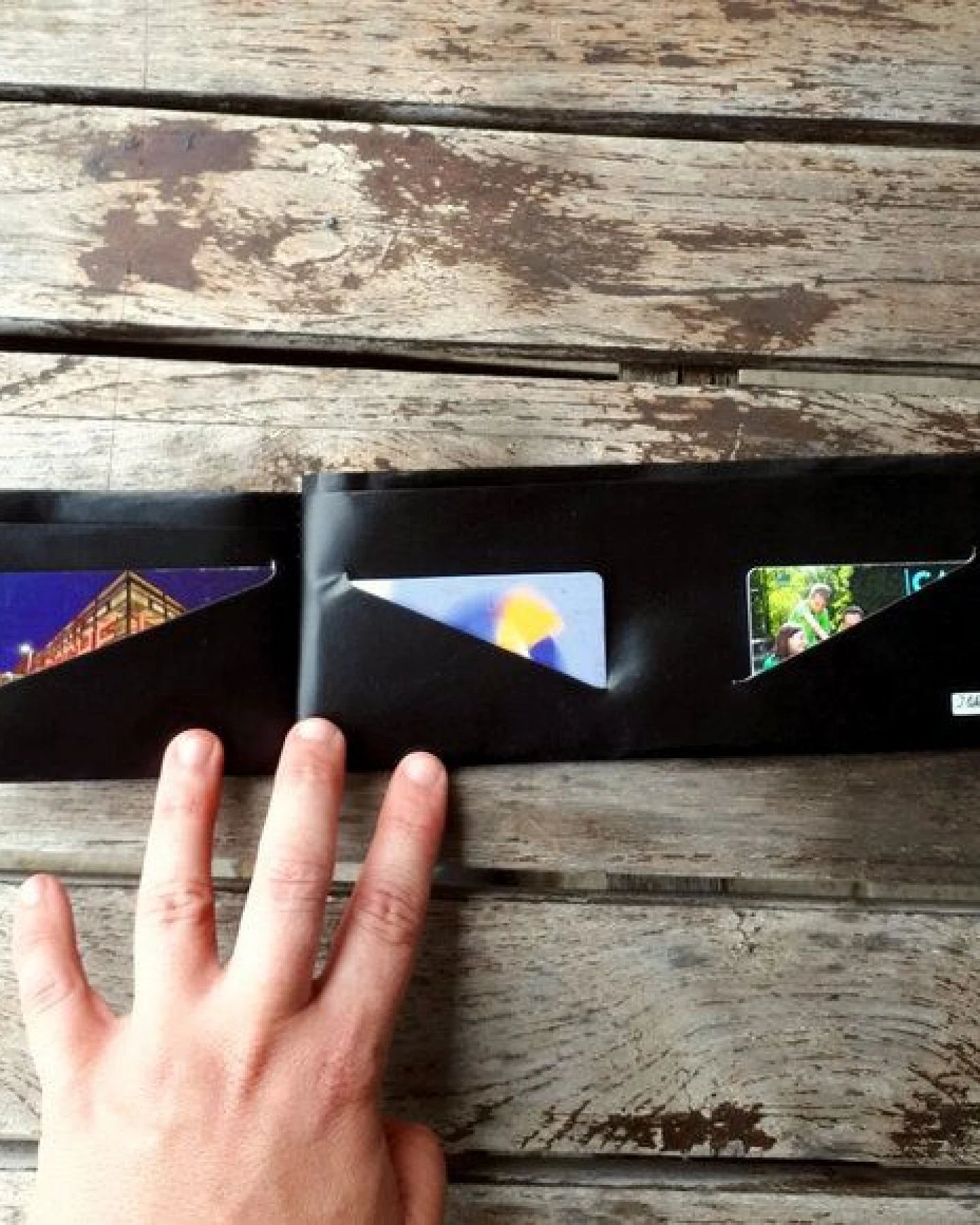 roots of compassion Portemonnaie vegan schwarz - Wallet aus Tyvek, Geldbörse lederfrei, unbedruckt – Ansicht 2