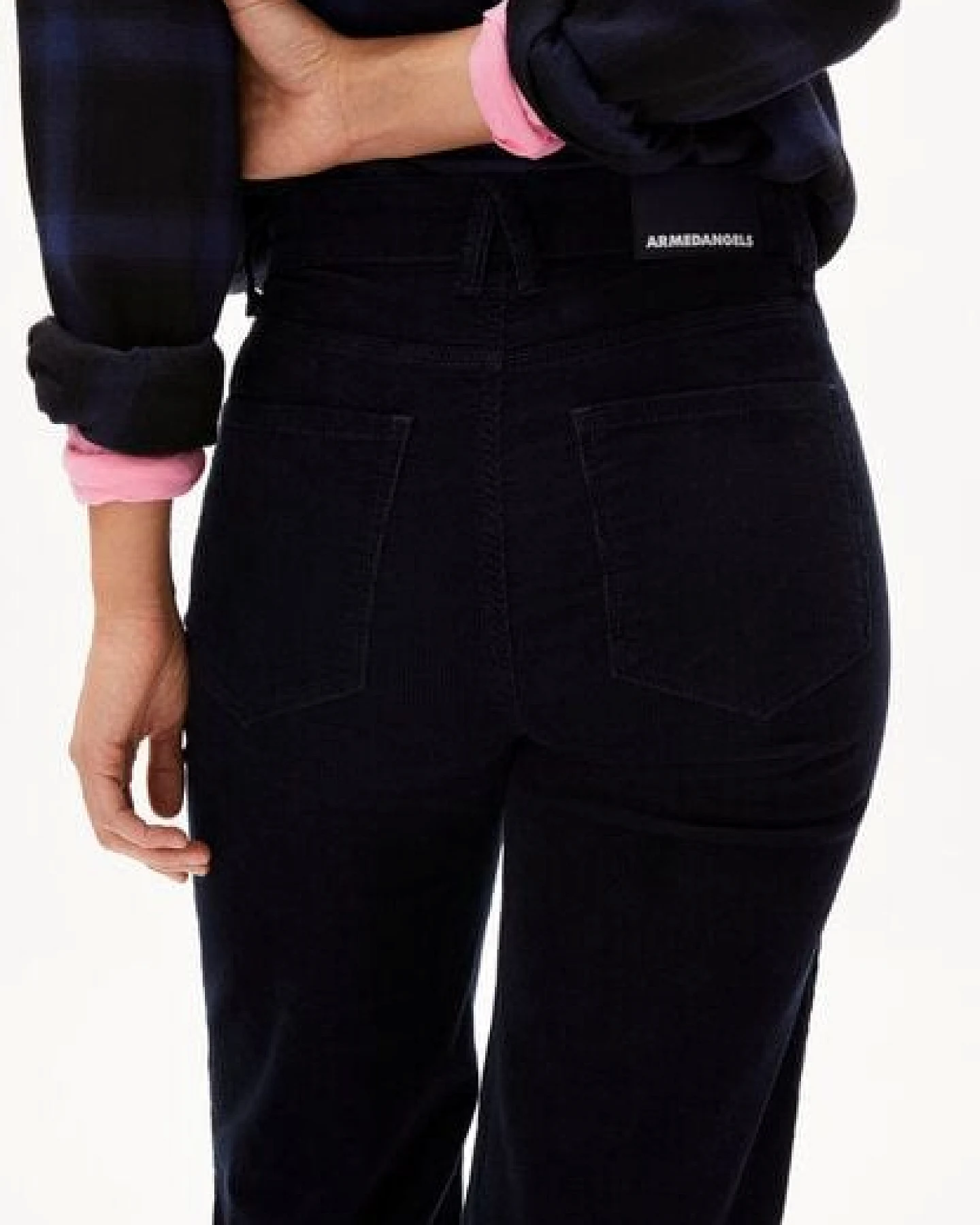 ARMEDANGELS MURLIAA CORDUROY Damen Webhose aus Bio-Baumwoll Mix – Ansicht 3