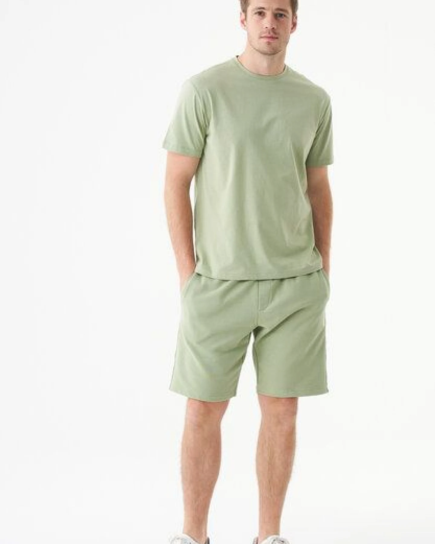 ORGANICATION ESSENTIALS-SHADI- Shorts aus Bio-Baumwolle – Ansicht 2