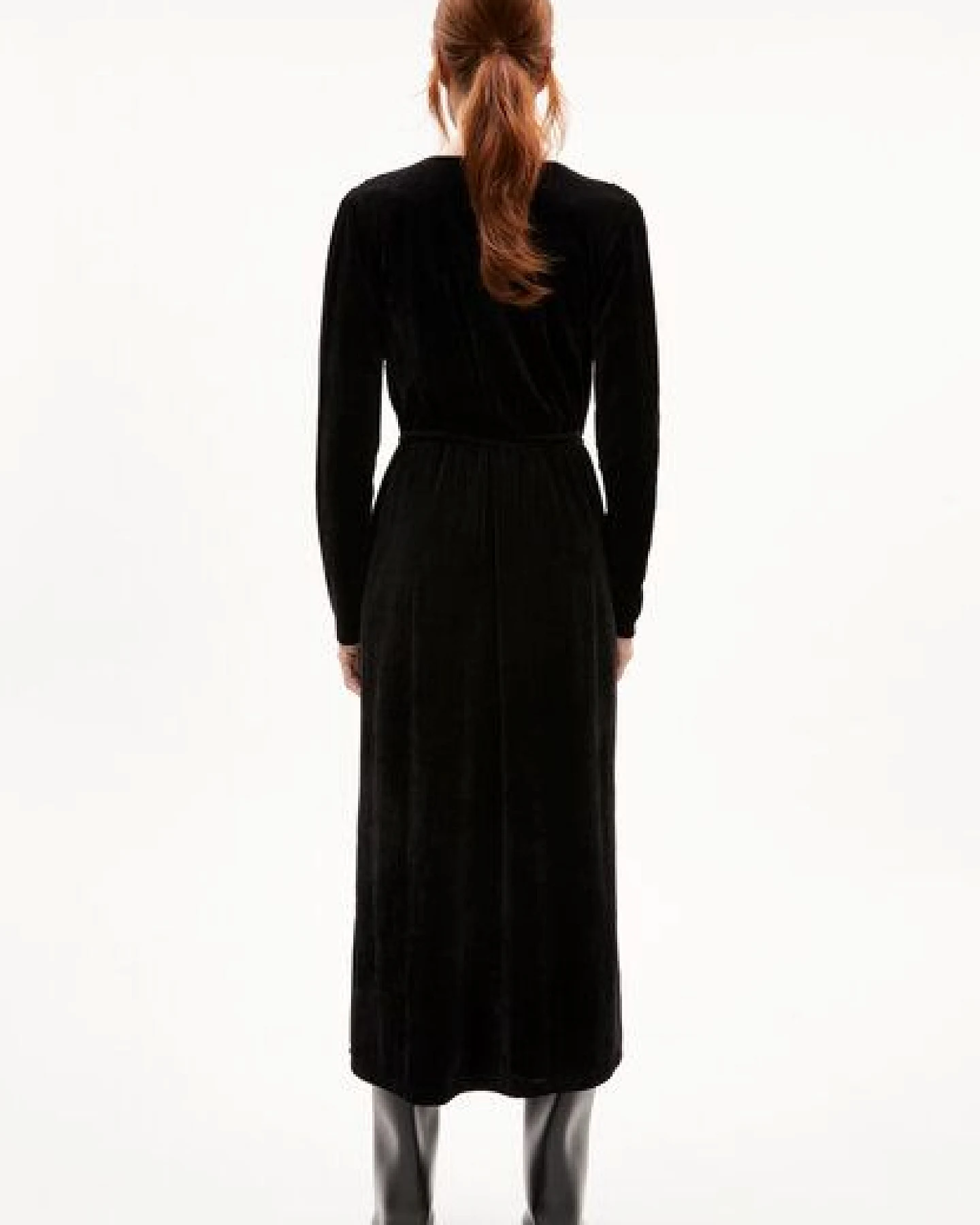 ARMEDANGELS VERLAAR Damen Jerseykleid Regular Fit aus Samt – Ansicht 2