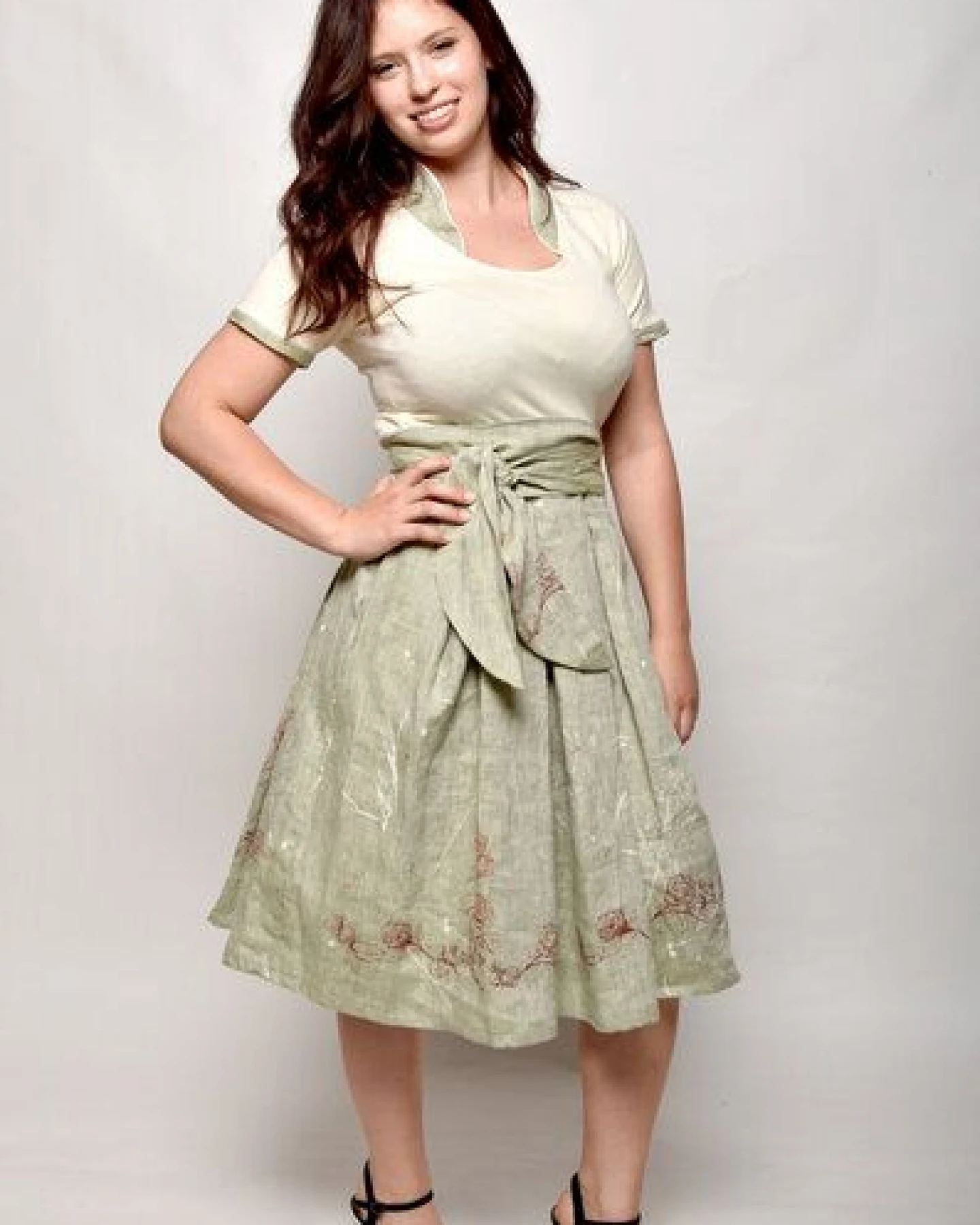 Peaces.bio - handbedruckte Biomode Bio-Leinen-Festkleid "Rosenzauber" – Ansicht 3