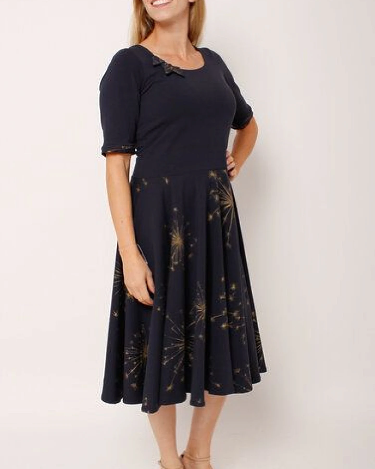 Peaces.bio - handbedruckte Biomode Bio-Tanzkleid "Kümmelzauber" – Ansicht 3
