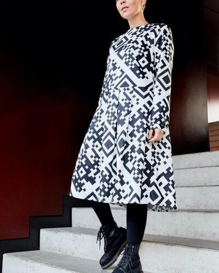 Sophia Schneider-Esleben Dress Eve QR - Damenkleid aus Bio-Baumwolle
