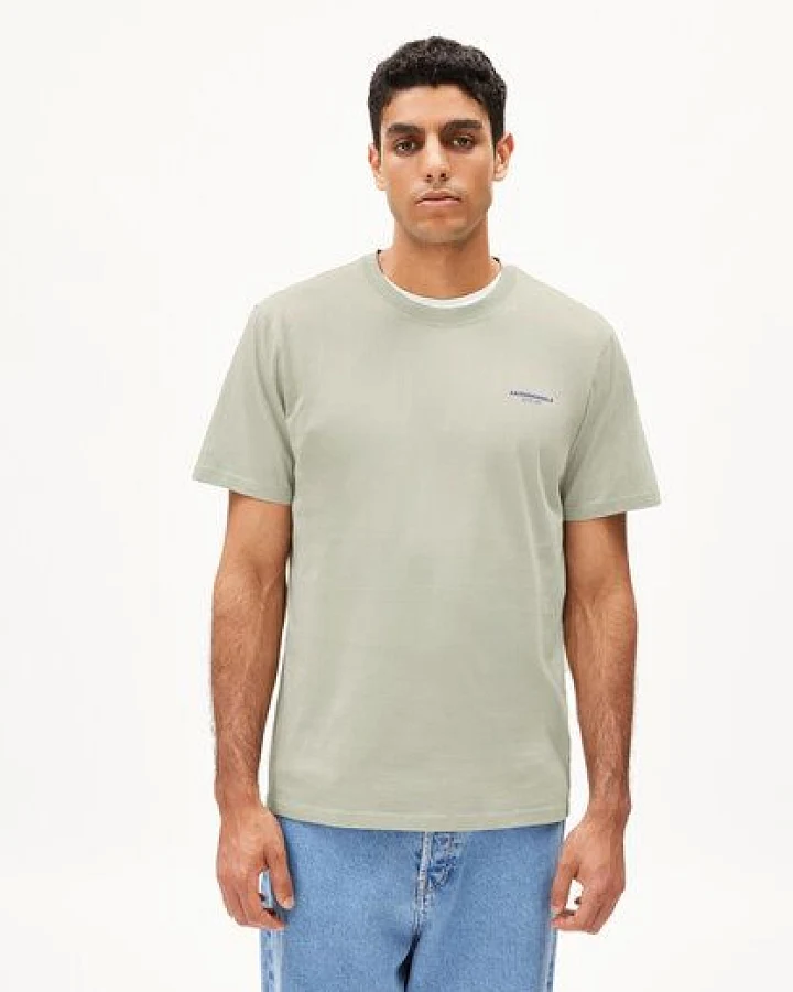 ARMEDANGELS MAARKOS LIGHT SUN Herren T-Shirt aus Bio-Baumwolle
