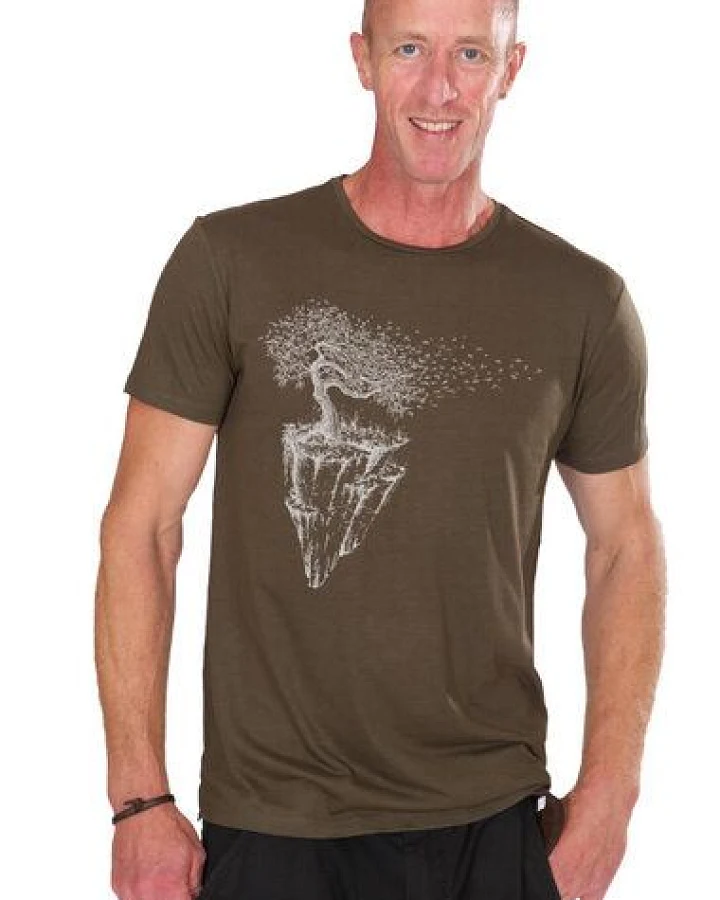 Ecovero Shirt von Life-Tree für Herren "Maple Island" in Navy Blue/Fern Green