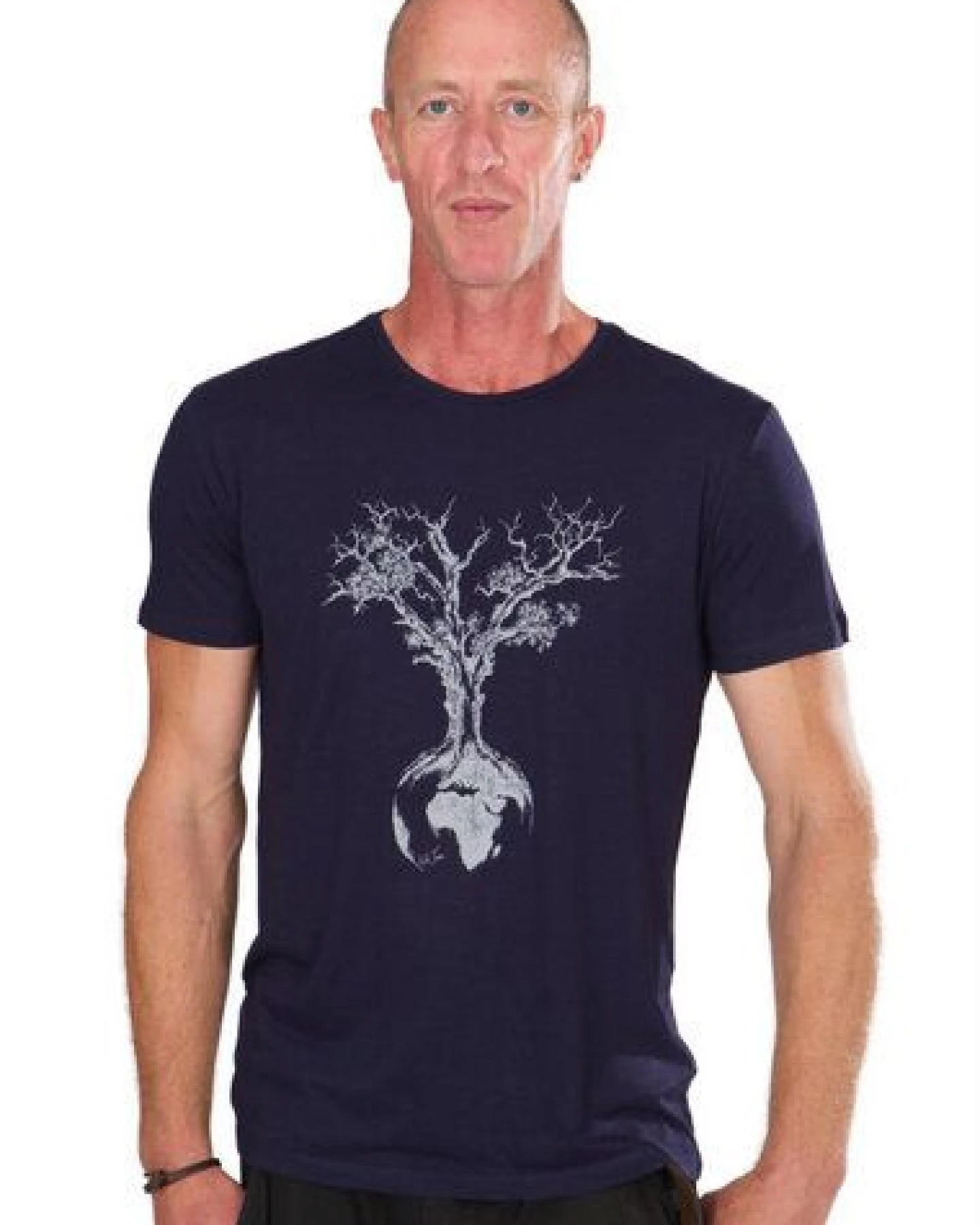 Ecovero Shirt von Life-Tree für Herren "Weltenbaum" in Navy Blue – Ansicht 2