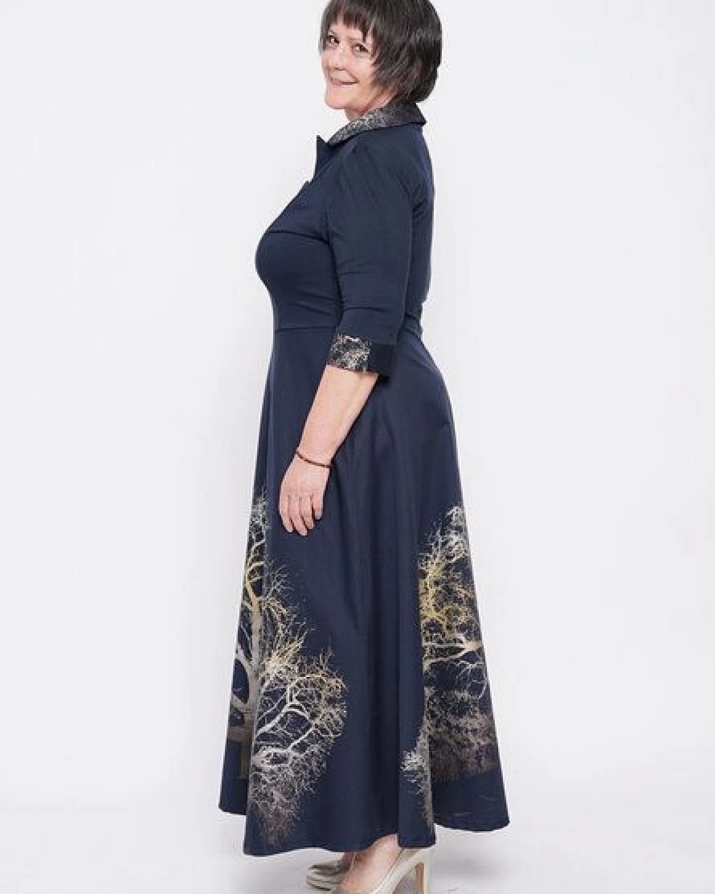 Peaces.bio - handbedruckte Biomode Abendkleid Zauberlandschaft – Ansicht 3