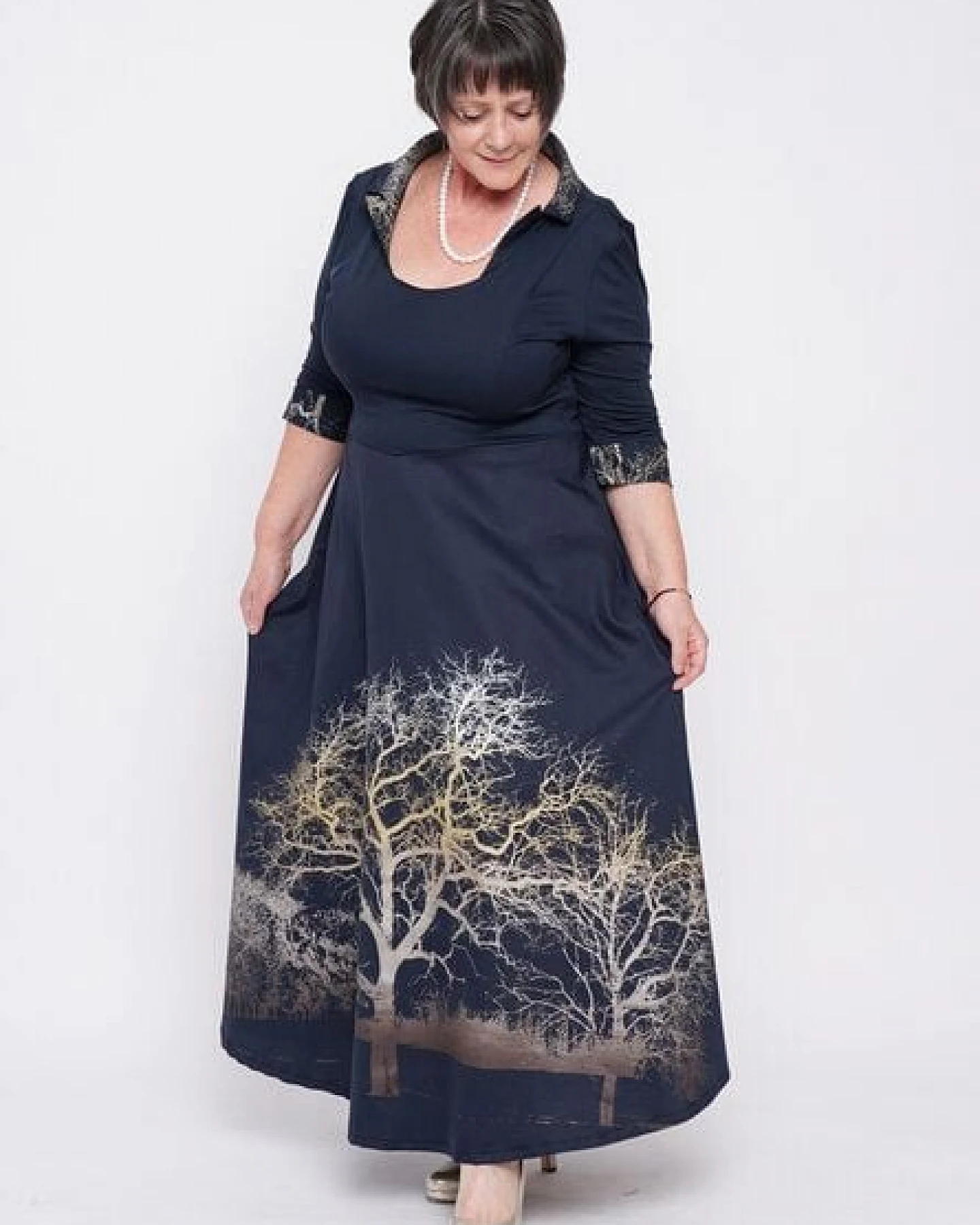 Peaces.bio - handbedruckte Biomode Abendkleid Zauberlandschaft – Ansicht 4