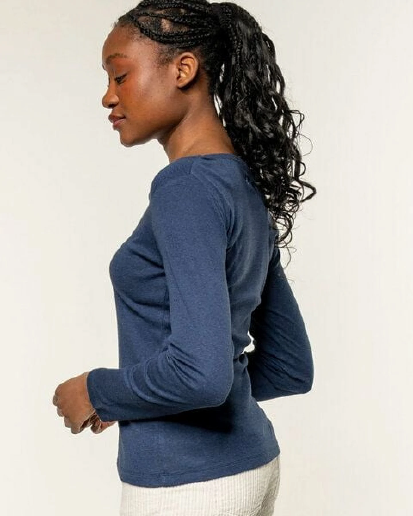 Alma & Lovis Longsleeve Melange Shirt – Ansicht 3