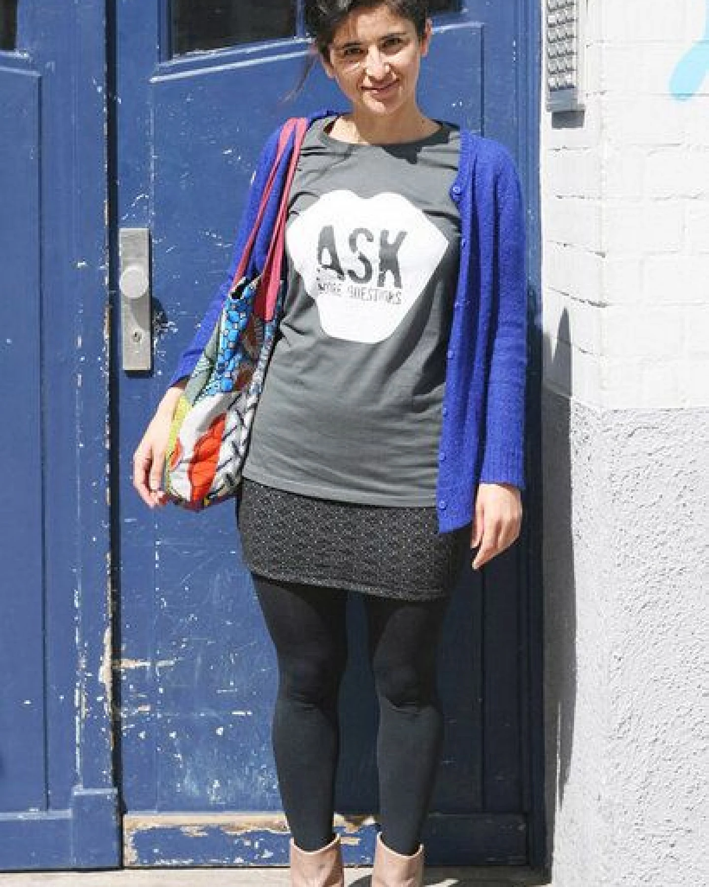 Lena Schokolade ASK MORE QUESTIONS - Frauen T-Shirt – Ansicht 2