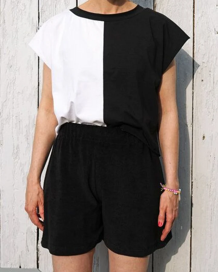 Lena Schokolade Shirt black-white aus Bio-Jersey