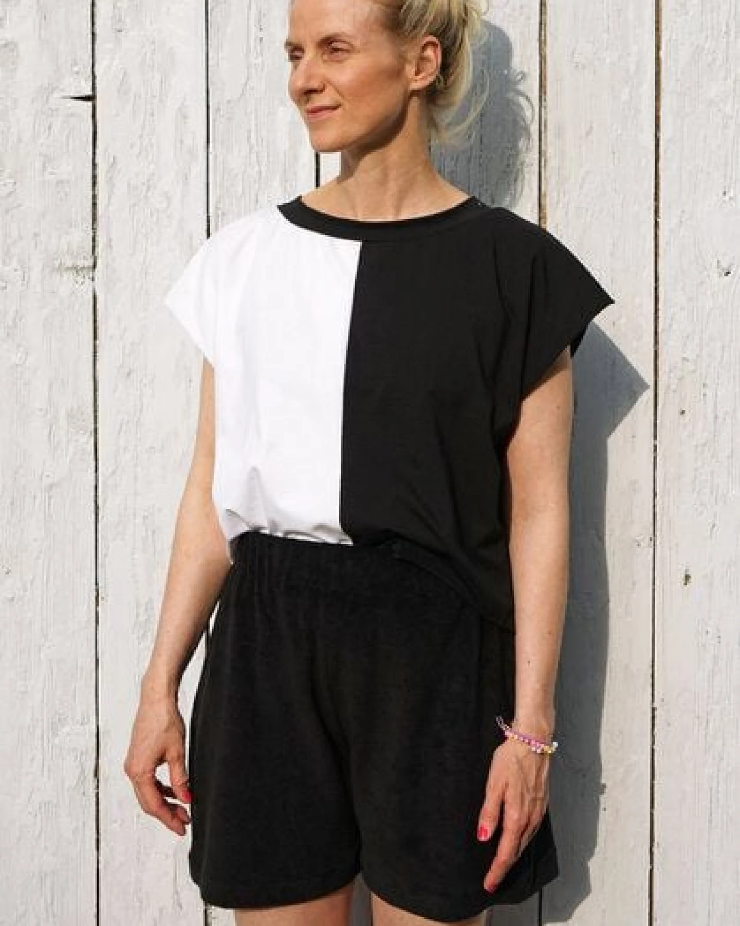 Lena Schokolade Shirt black-white aus Bio-Jersey – Ansicht 3
