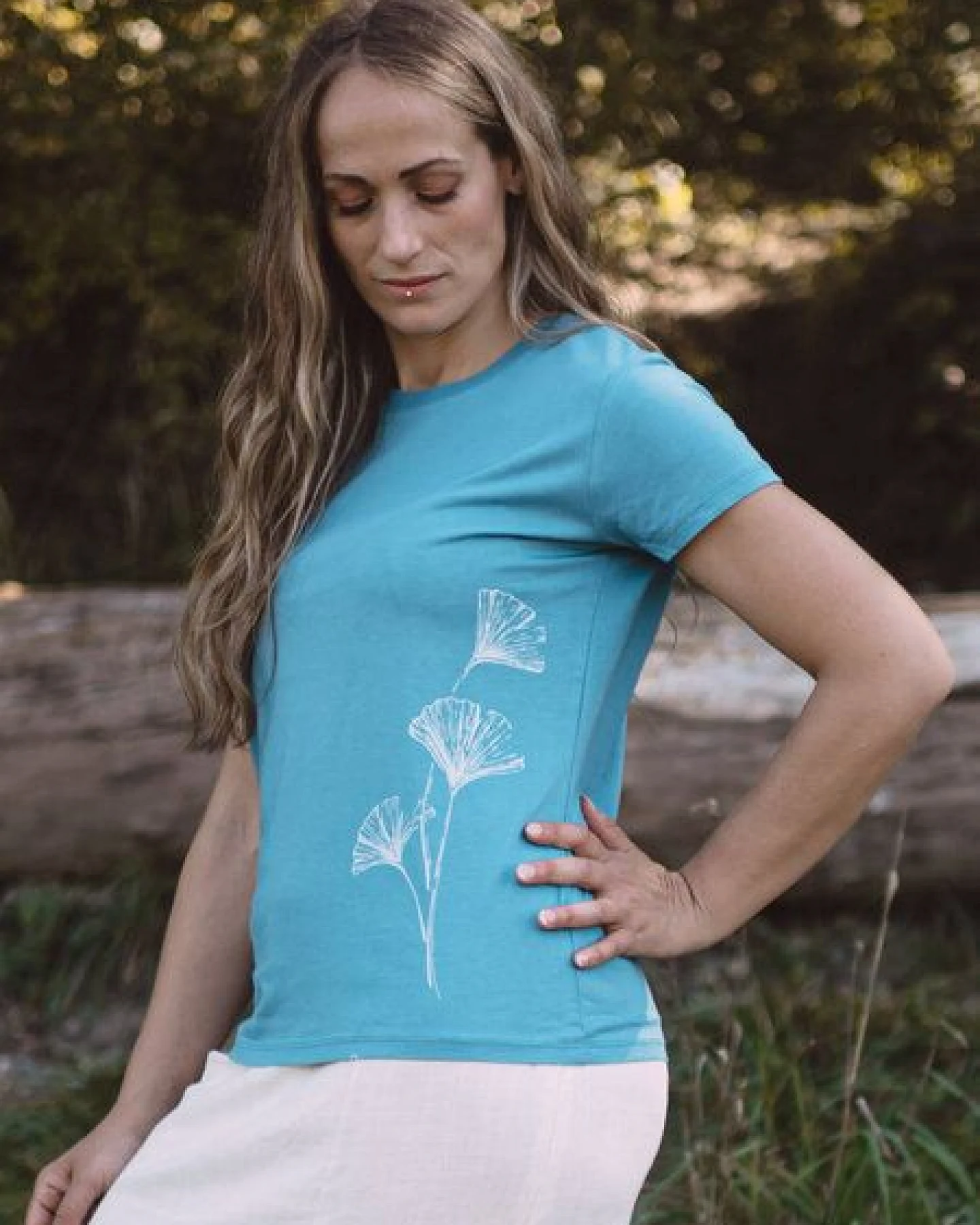 Life-Tree Fairwear Bambus Shirt Women Petrol Blue Ginkgo – Ansicht 3