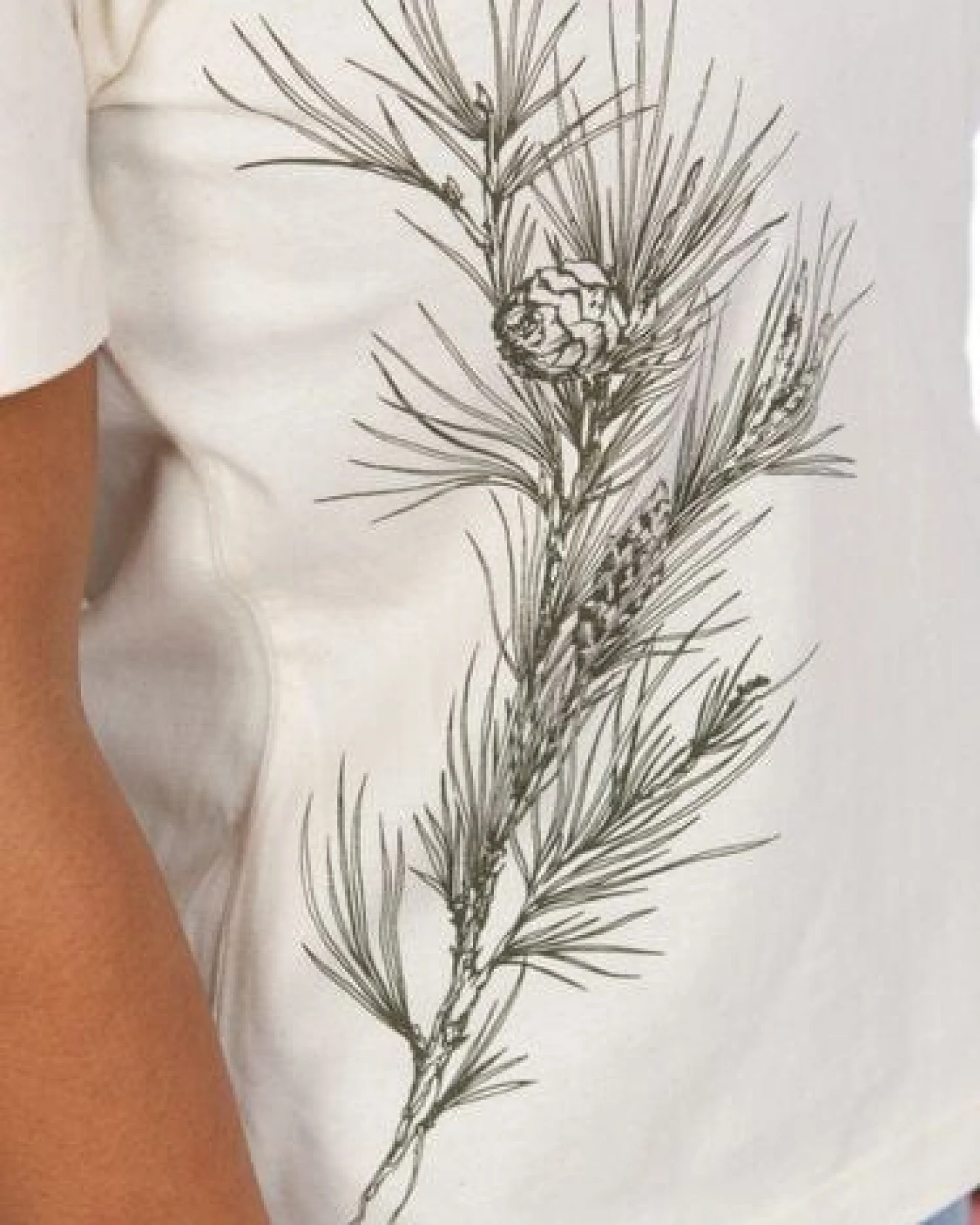 Life-Tree Organic Fairwear Loose Fit Shirt Women Natural Raw Pine Branch – Ansicht 4