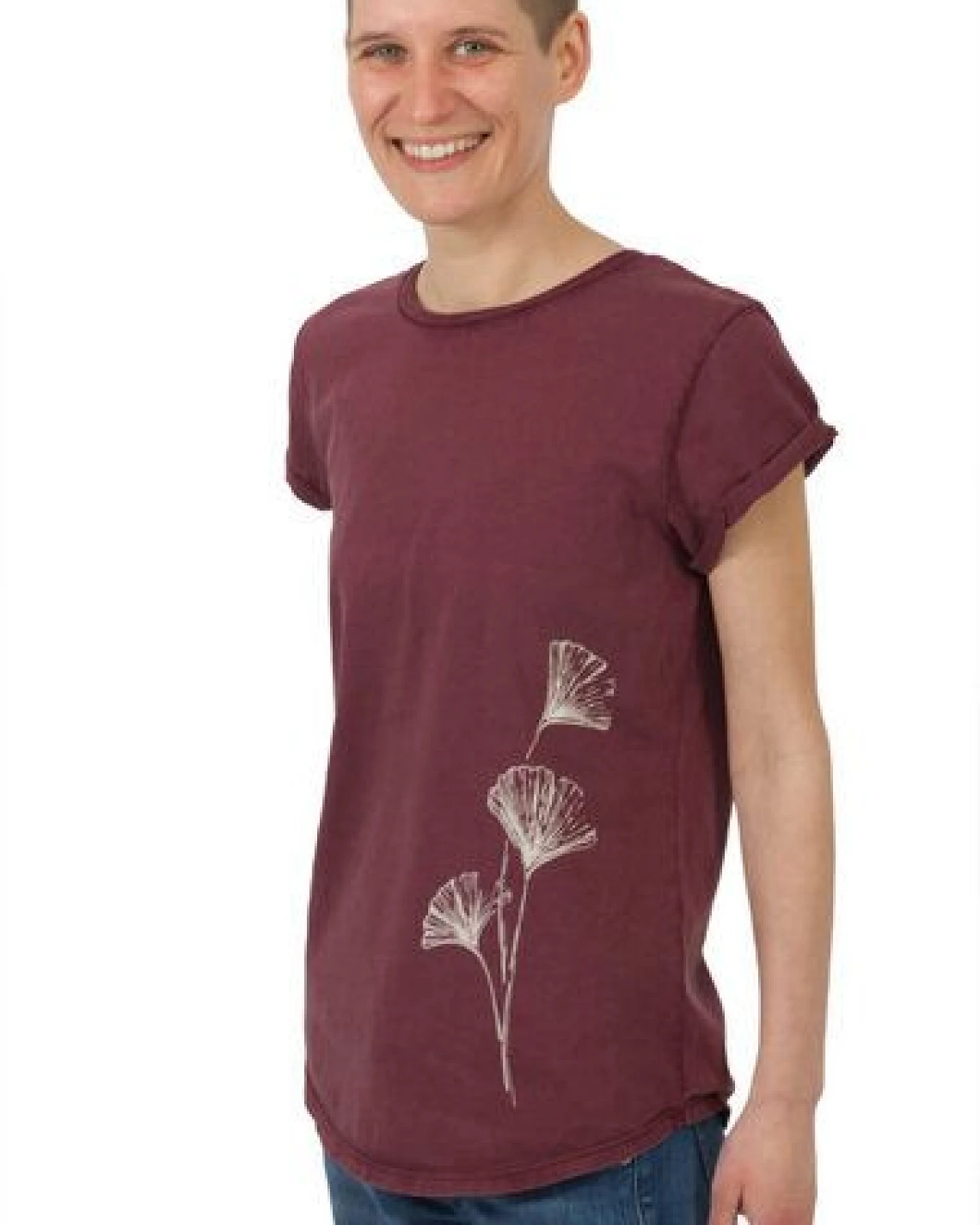 Life-Tree Shirt aus Biobaumwolle Fairwear für Damen "Ginkgo" in Washed Red/ Washed White – Ansicht 2